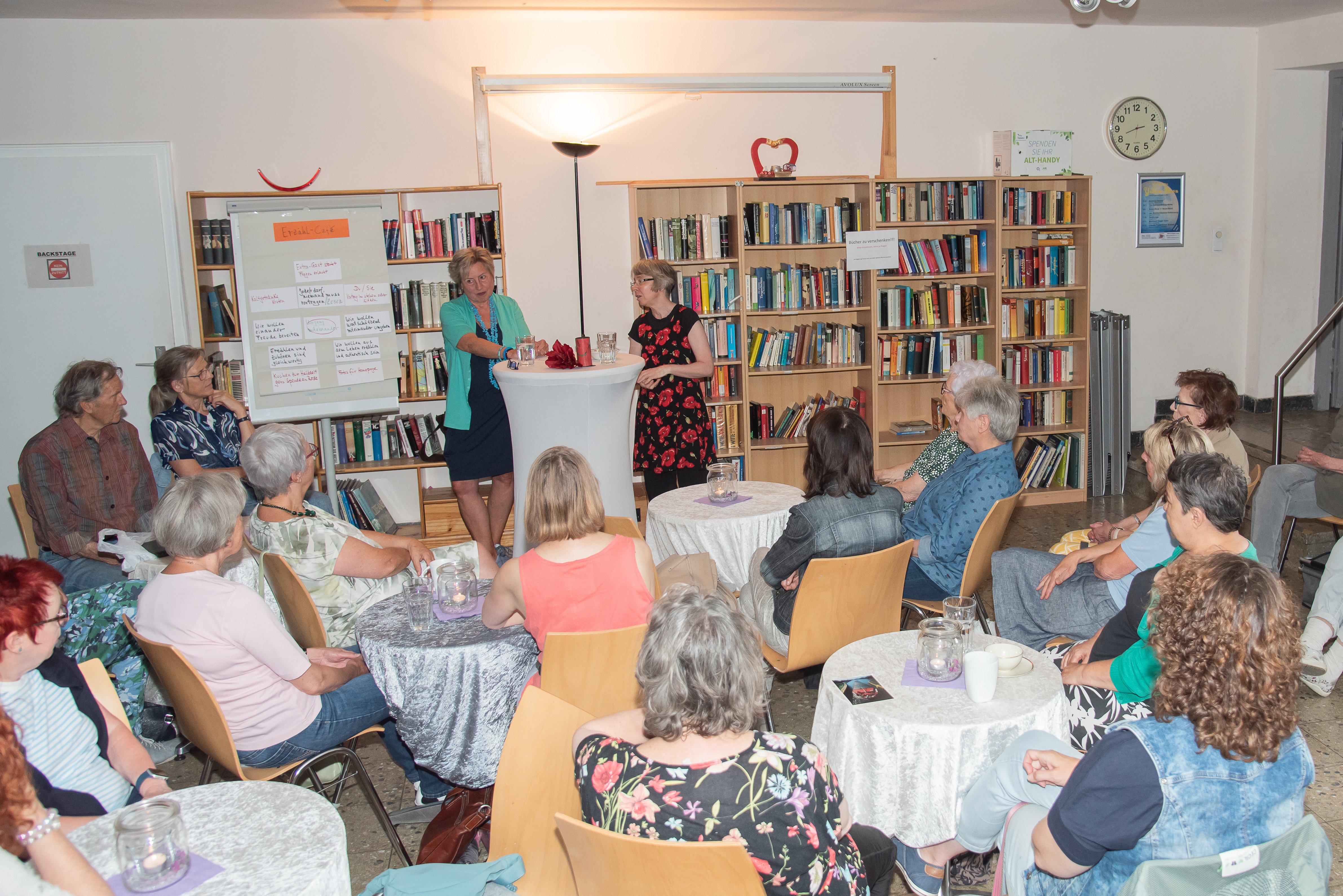 Wir halten das AZH am Laufen campaign photo, 4 of 8
