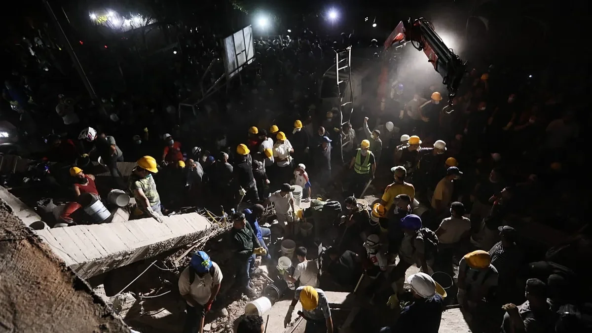 Colombia Earthquake Relief Effort campaign photo, 2 of 4