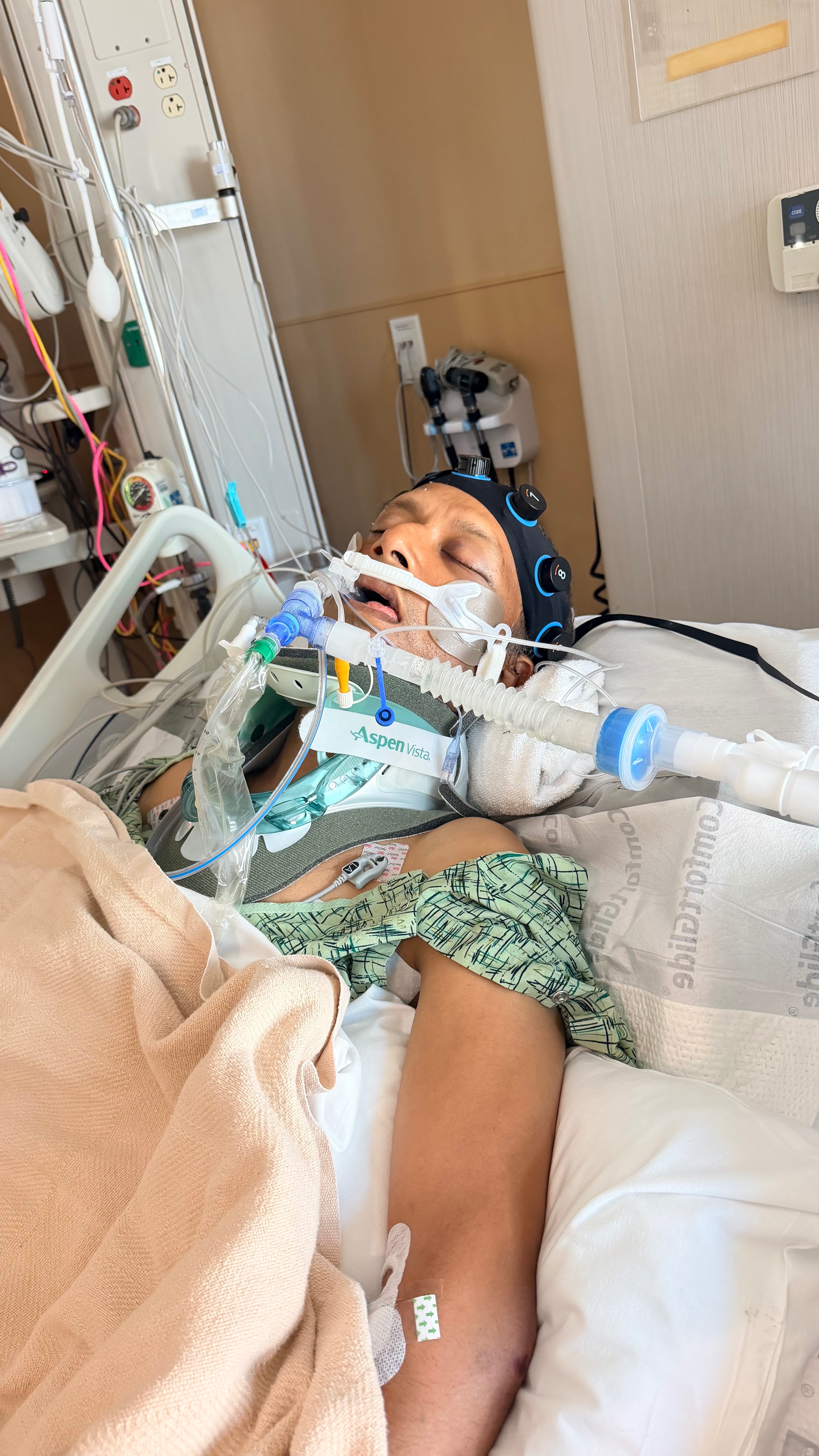 Please Help Gopal Fight His Way Back to His Family campaign photo, 2 of 8