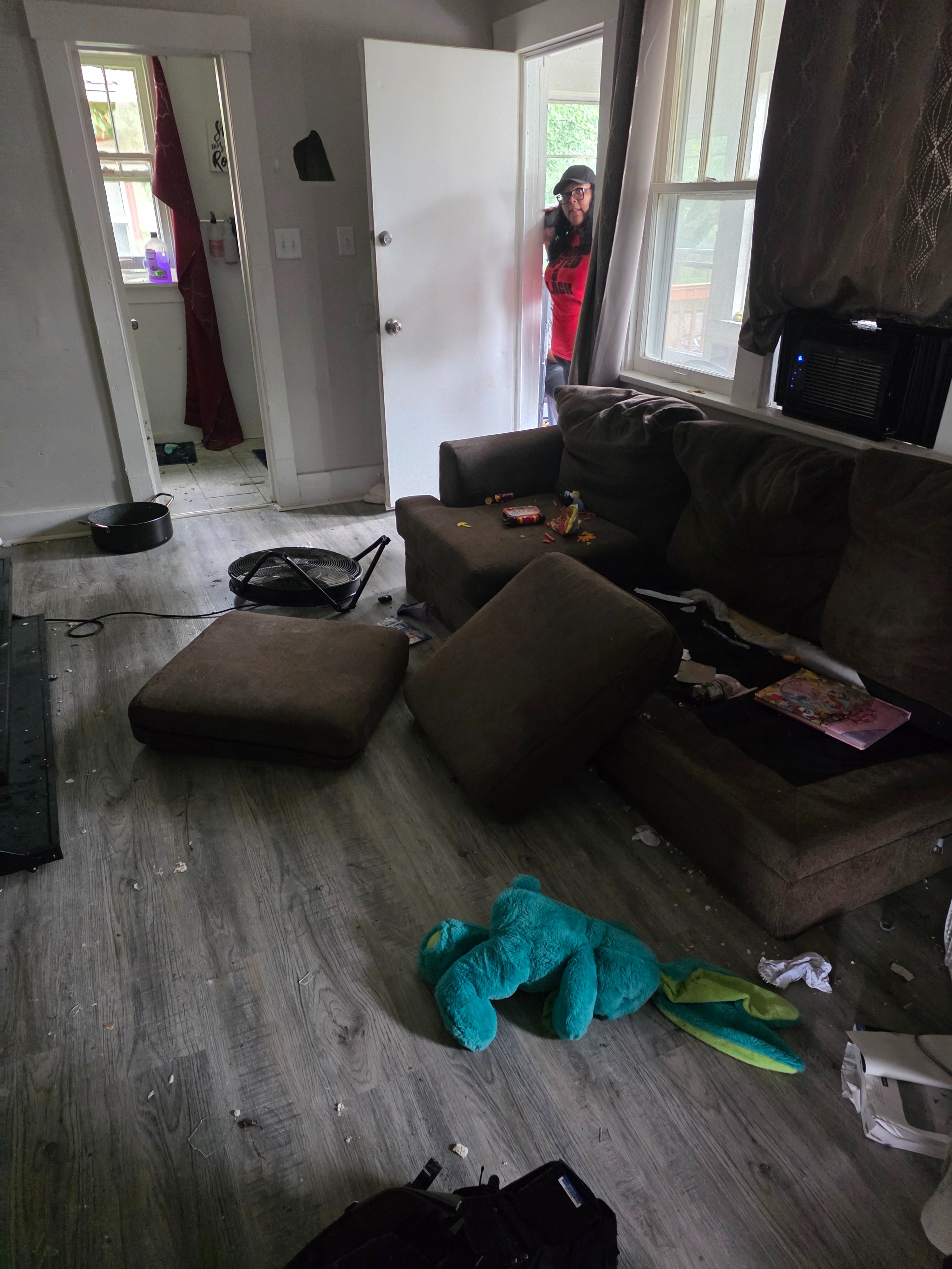 Support LaShawna After Home Tragedy campaign photo, 2 of 8