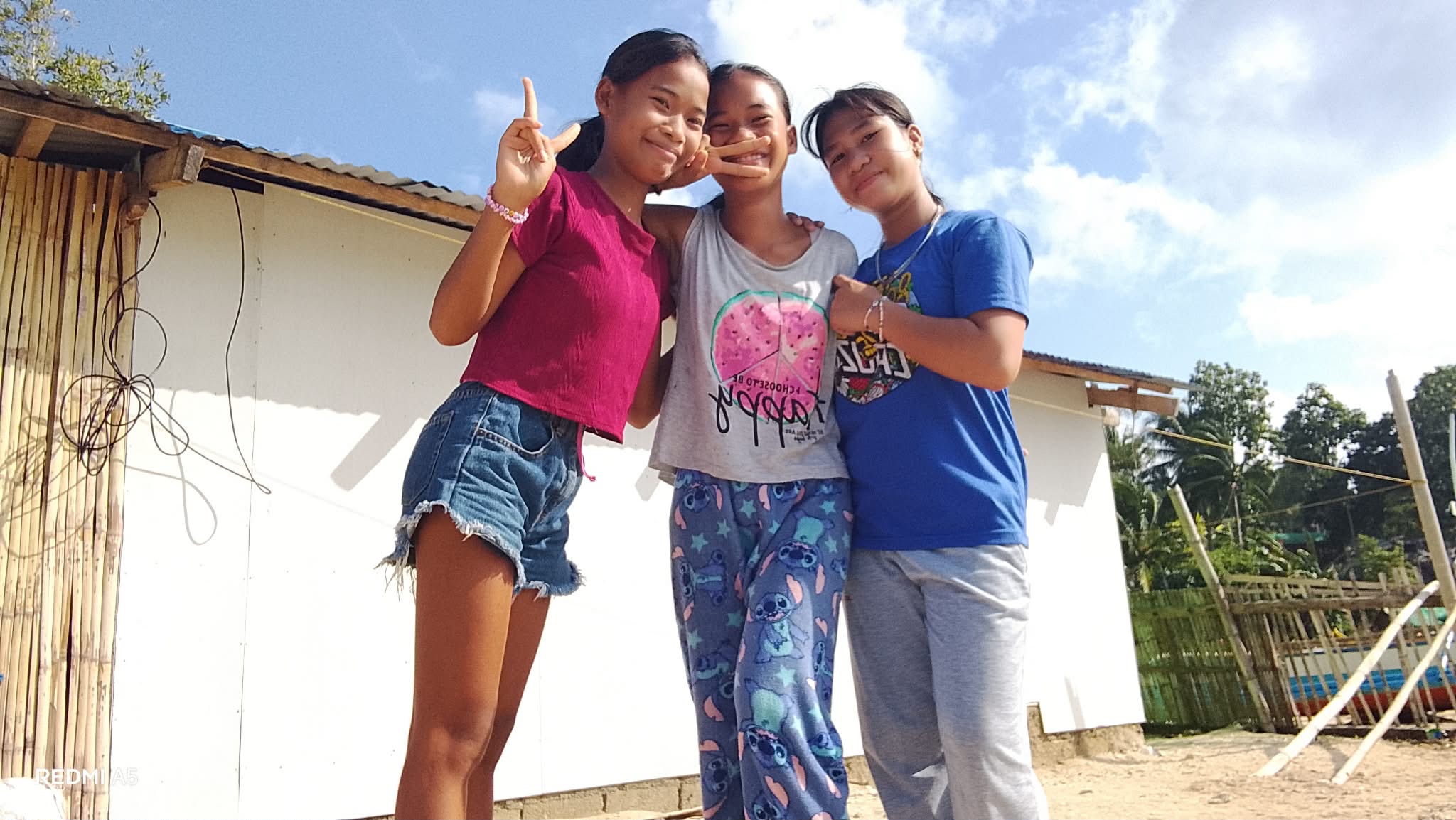 Support 3 School Girls in the Philippines campaign photo, 4 of 8