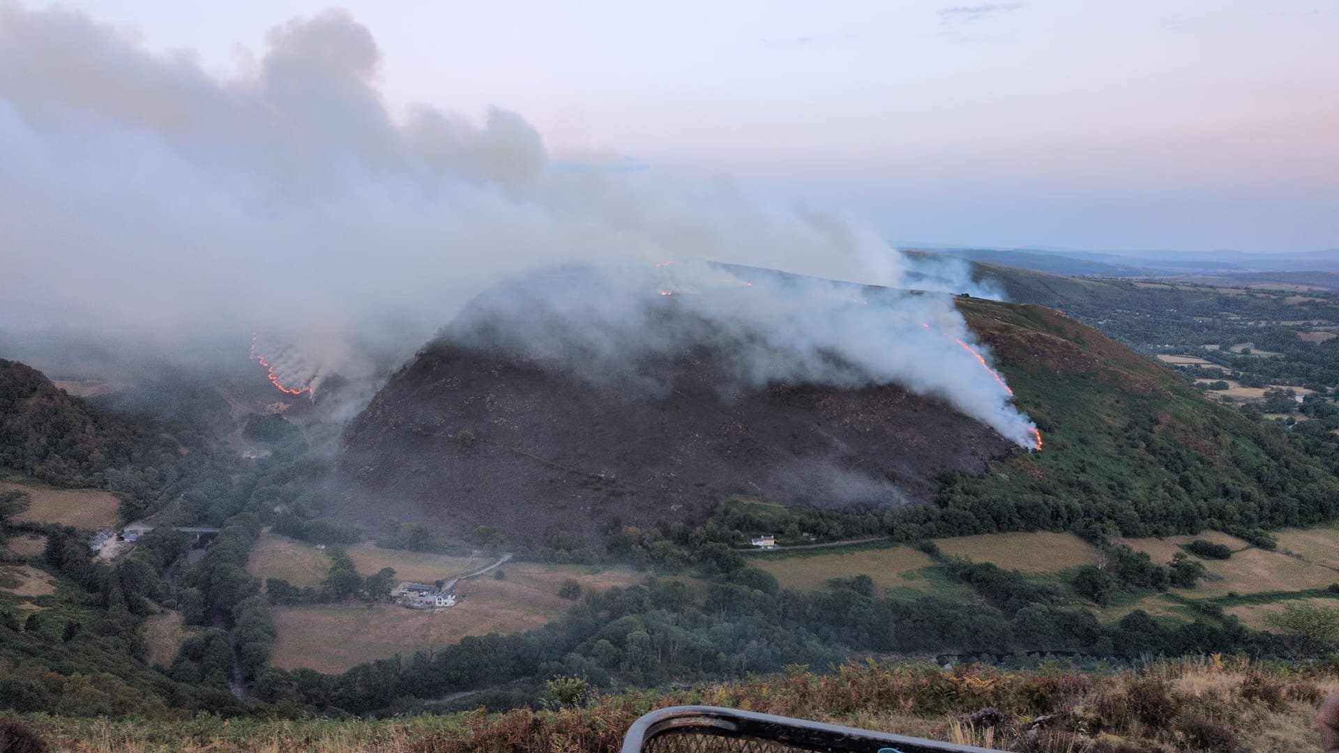 Help support our local heroes fighting Rhandirmwyn wildfires campaign photo, 5 of 6