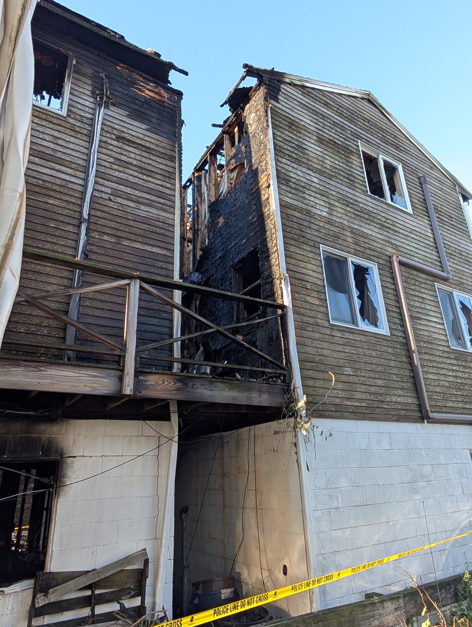 Help My Sister’s Family Recover from the Fire campaign photo, 2 of 8