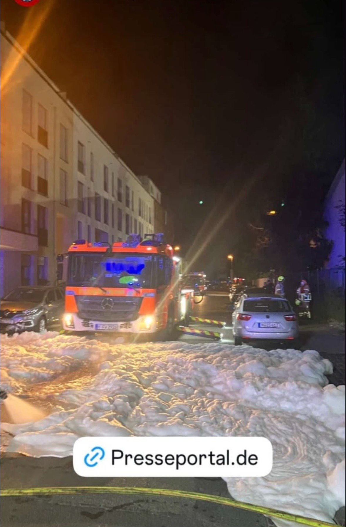 Nach dem Großbrand ist alles weg – helft uns beim Neustart campaign photo, 4 of 6