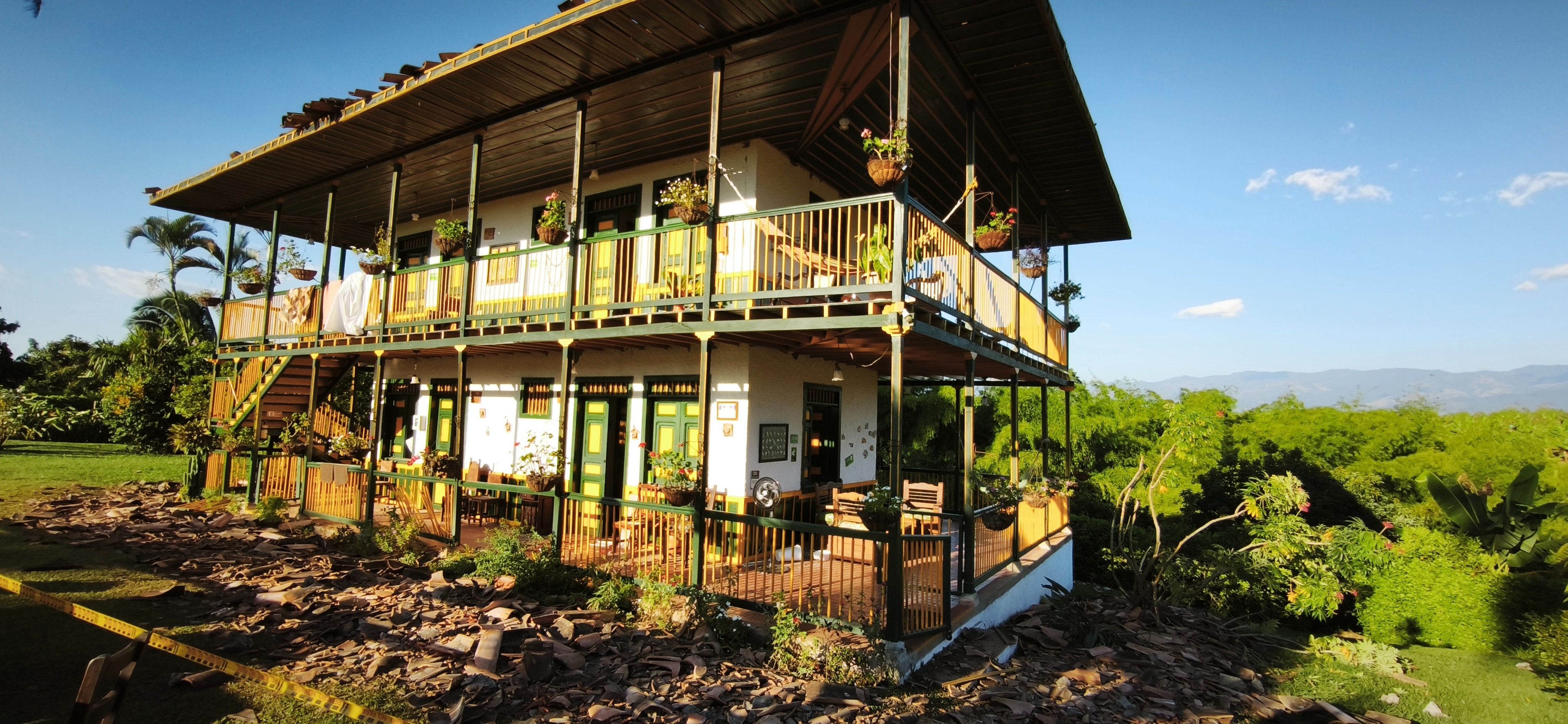 Wederopbouw boerderij hotel campaign photo, 5 of 8