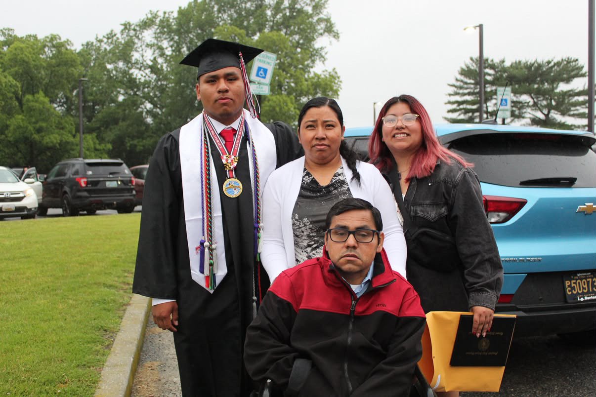 Support for Duilio Berduo-Morales' Family After Tragic Loss campaign photo, 4 of 5