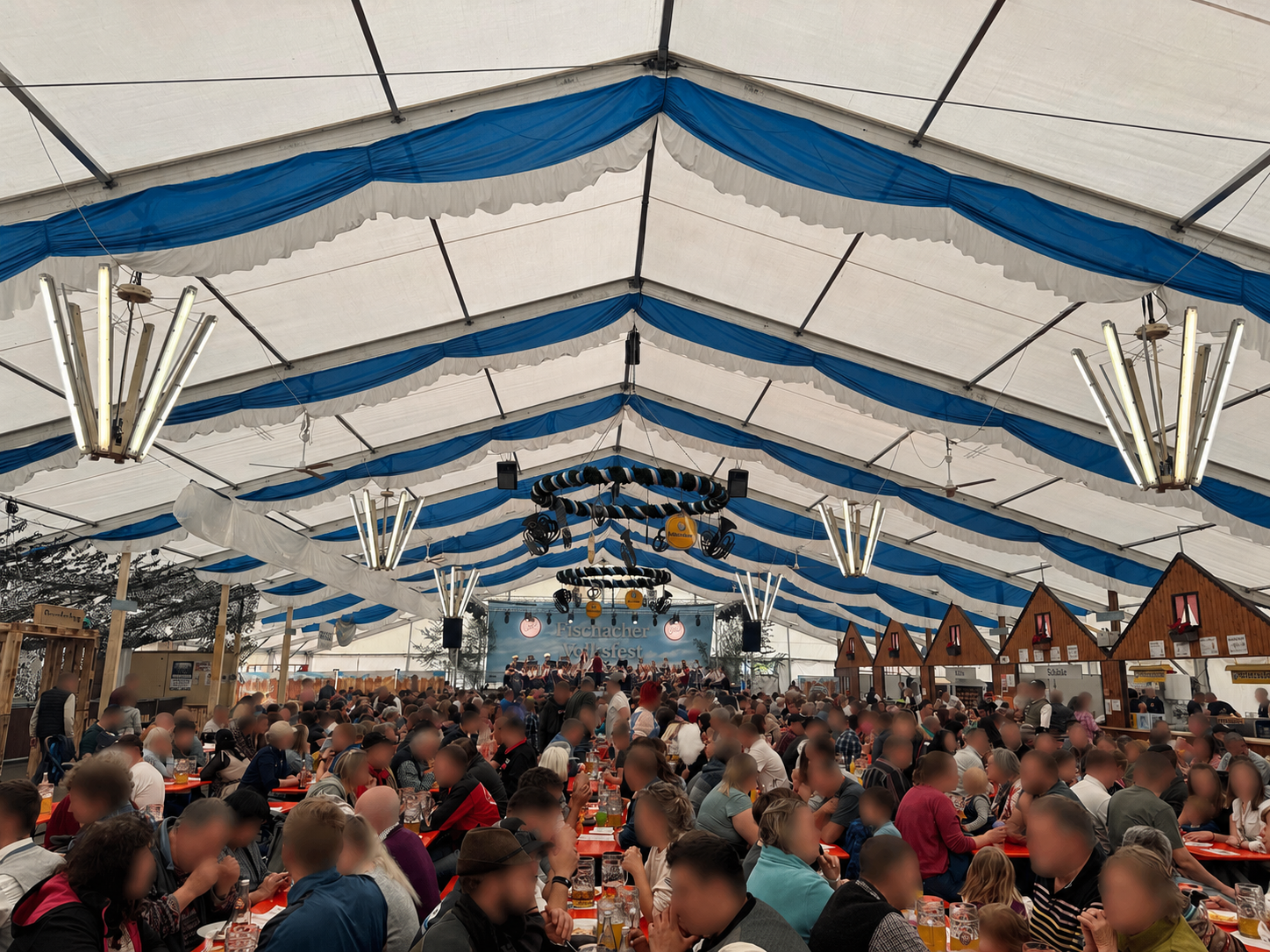 Diebstahl bringt Tradition und Volksfest in Gefahr campaign photo, 2 of 4
