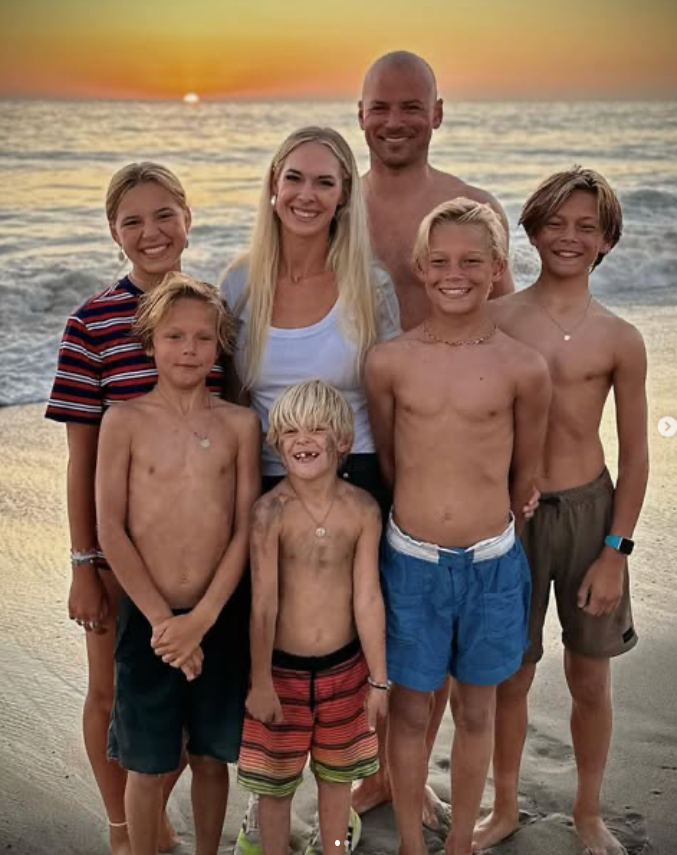 Help Josh Collette recover after ocean accident -Family of 7 campaign photo, 5 of 8