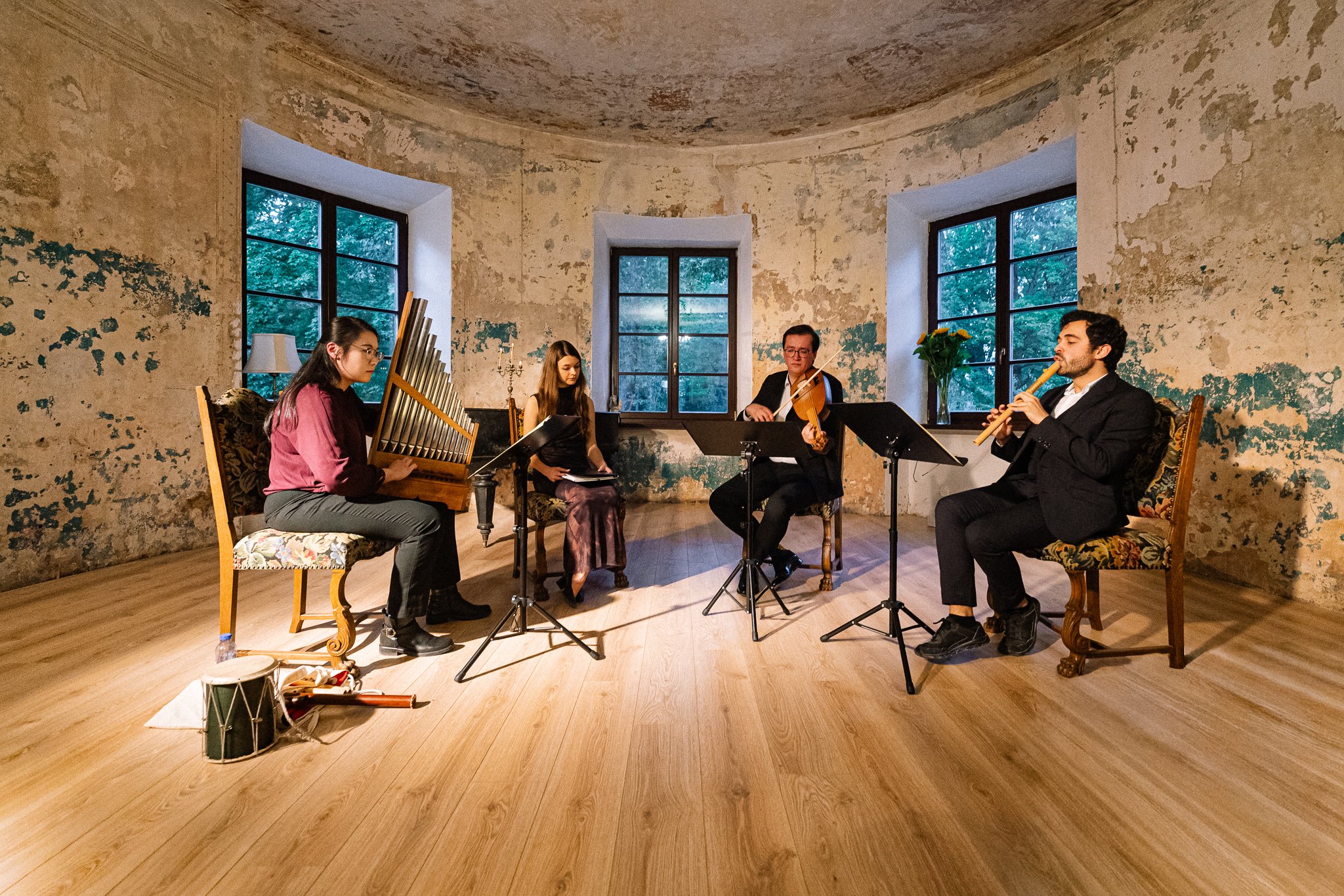 Donate to help Ensemble Pampinea record our first CD! campaign photo, 5 of 6