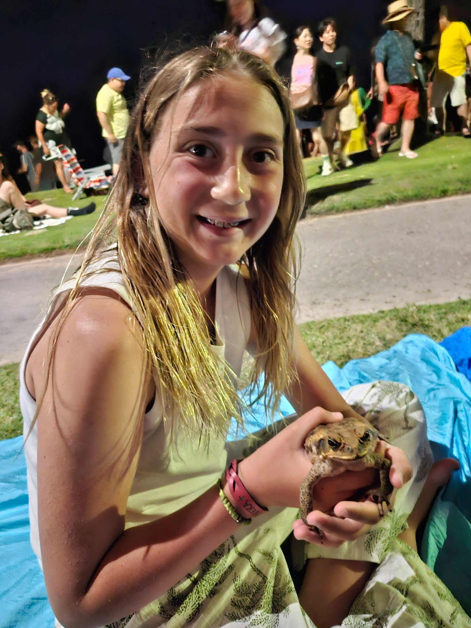 Help Neeka and Her Mom Through This Crisis campaign photo, 5 of 8