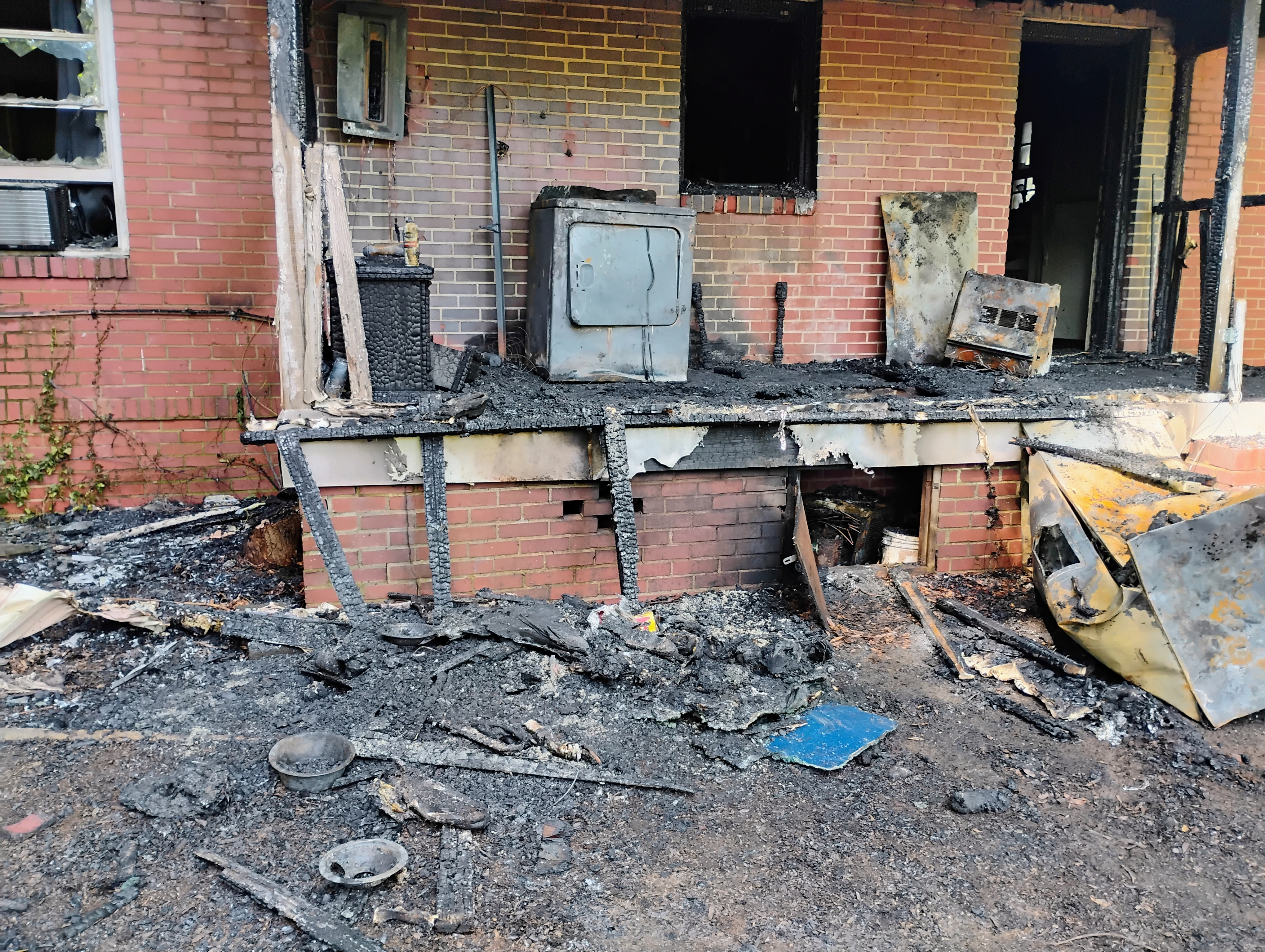 Helping Chris and Cortney Rebuild their lives After a Fire campaign photo, 4 of 5