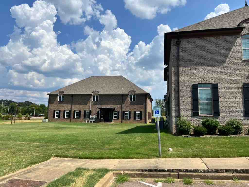 Help Dialogue Institute Memphis Move into Our New Home! campaign photo, 5 of 12