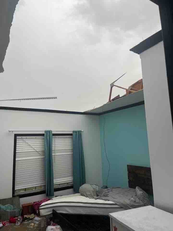 Help the Thomas Family Recover After the Tornado campaign photo, 5 of 9