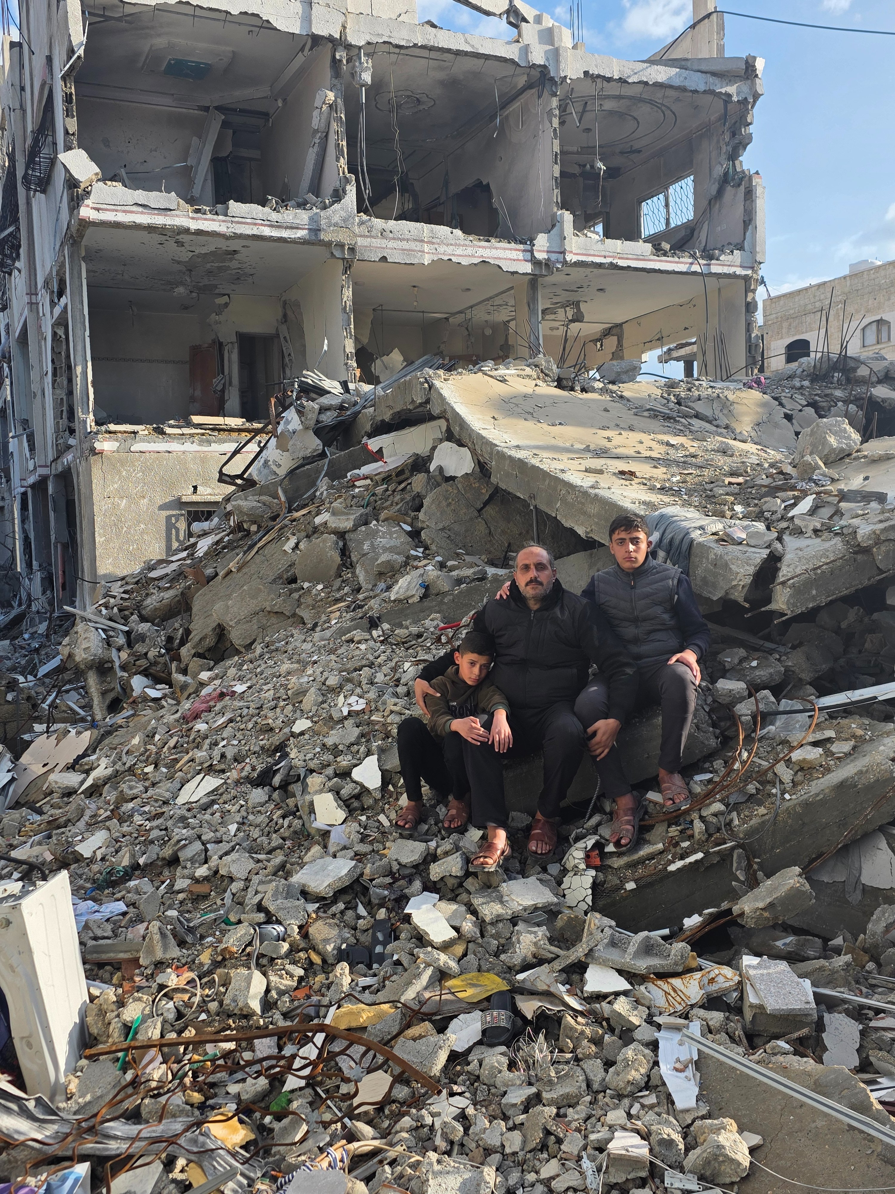 ادعمو محمد من غزة من اجل إجراء عملية جراحية لابنتي campaign photo, 5 of 6