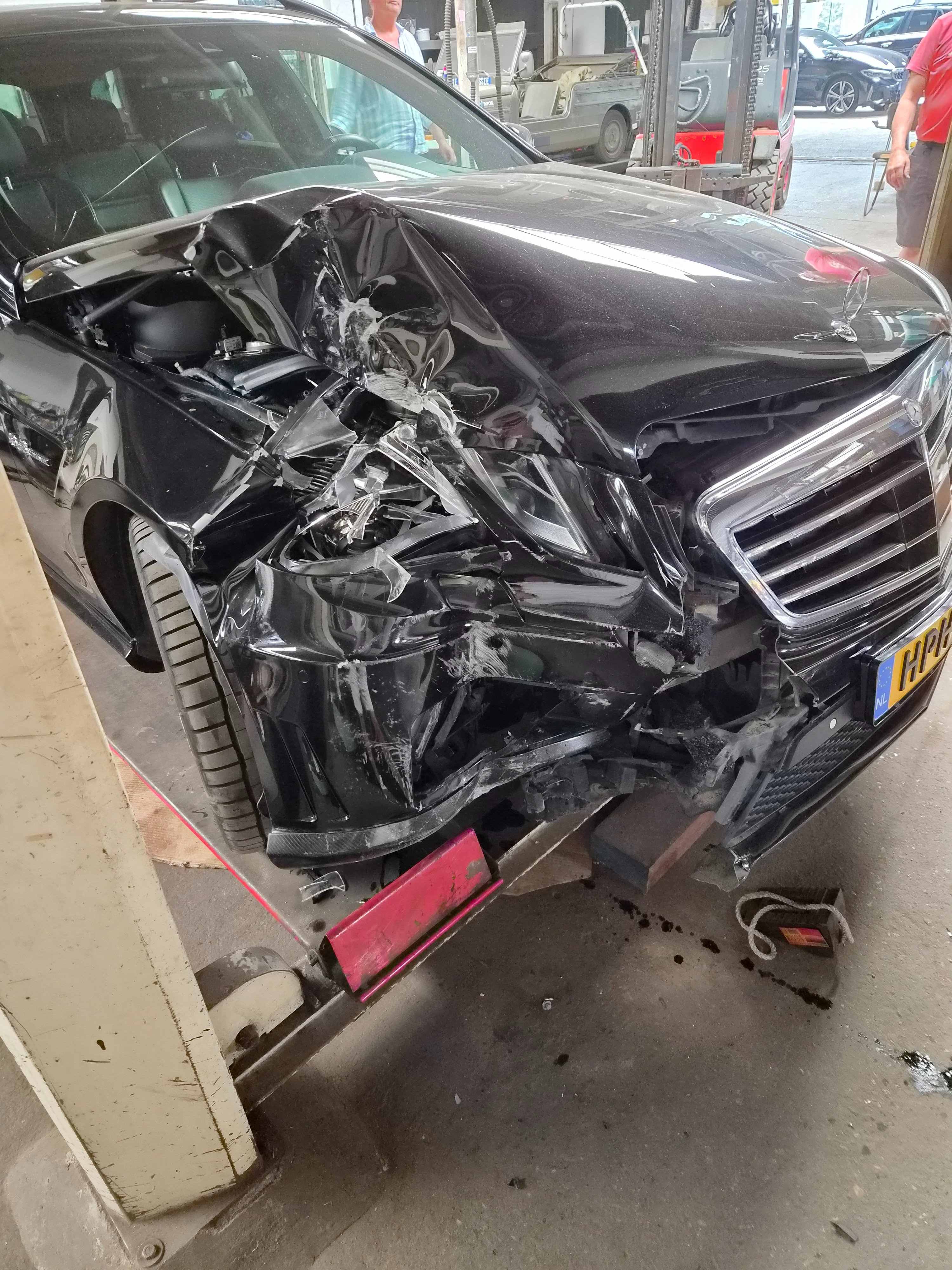 Foto van campagne Ravage na brute inbraak bij jonge ondernemer, 2 van 6