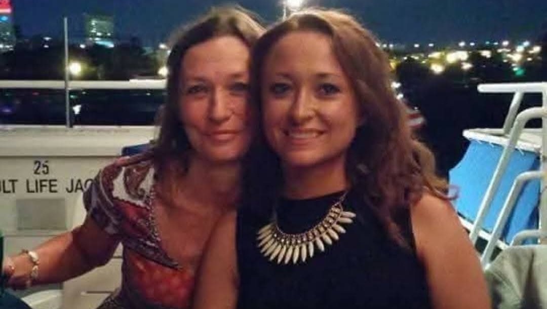 Lindsay Tummino - Honoring Mom’s Life With a Loving Funeral and Burial