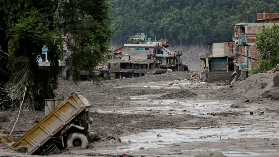Emergency Relief: Stand with Nepal campaign photo, 4 of 4