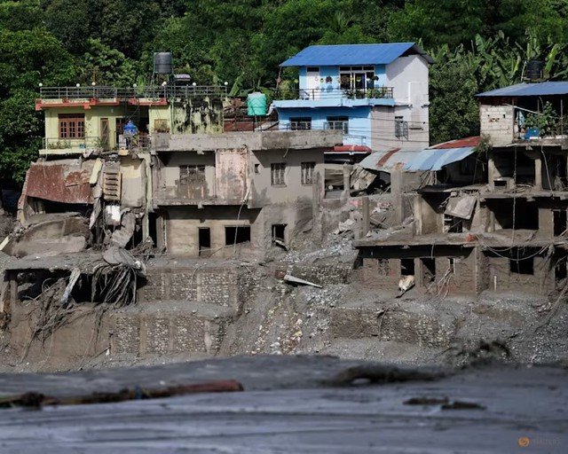 Aid for Tupche and Betrawati Flood Victims campaign photo, 4 of 7