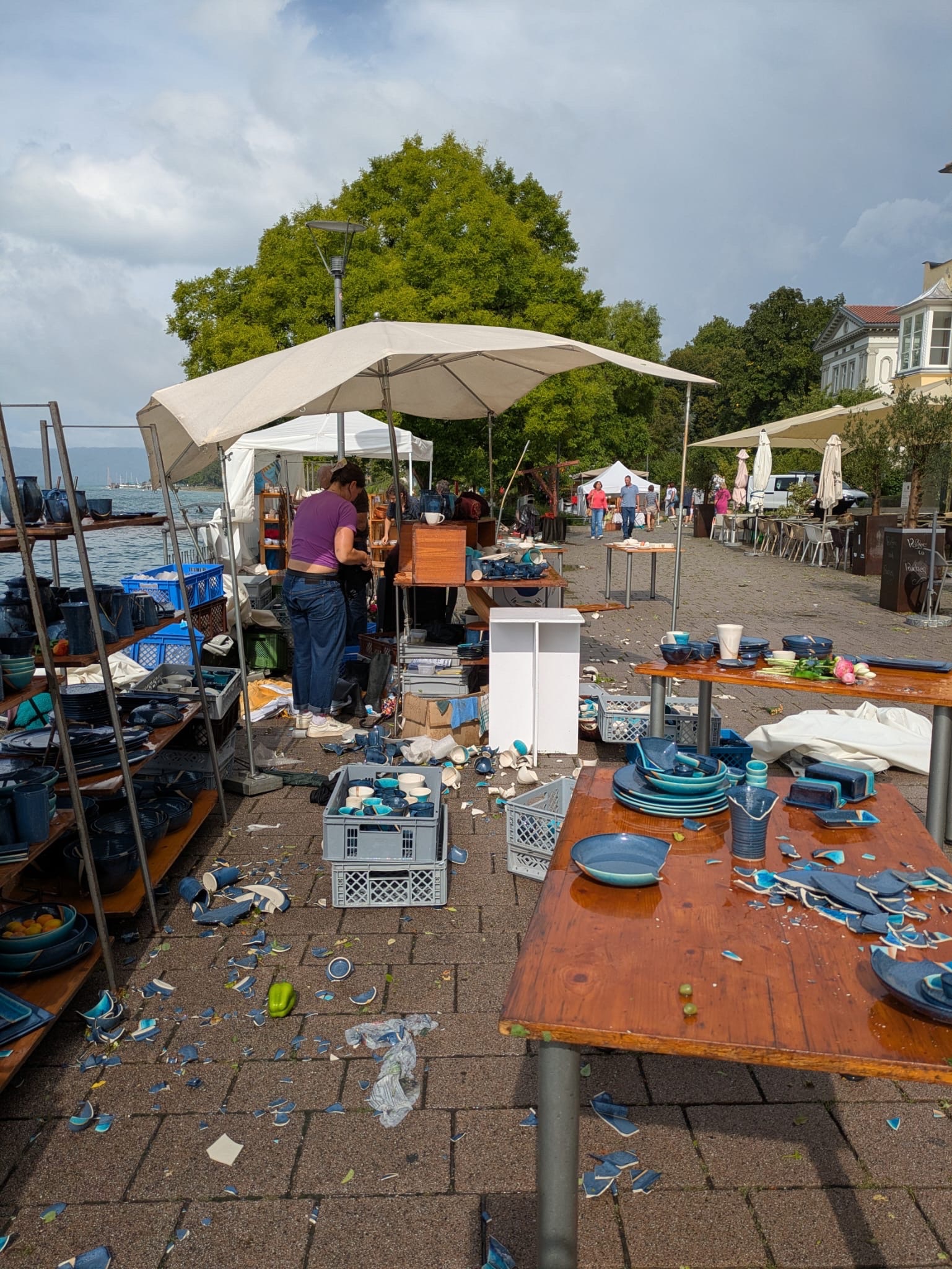 Hilfe für die Aussteller des Töpfermarkts Überlingen campaign photo, 6 of 7