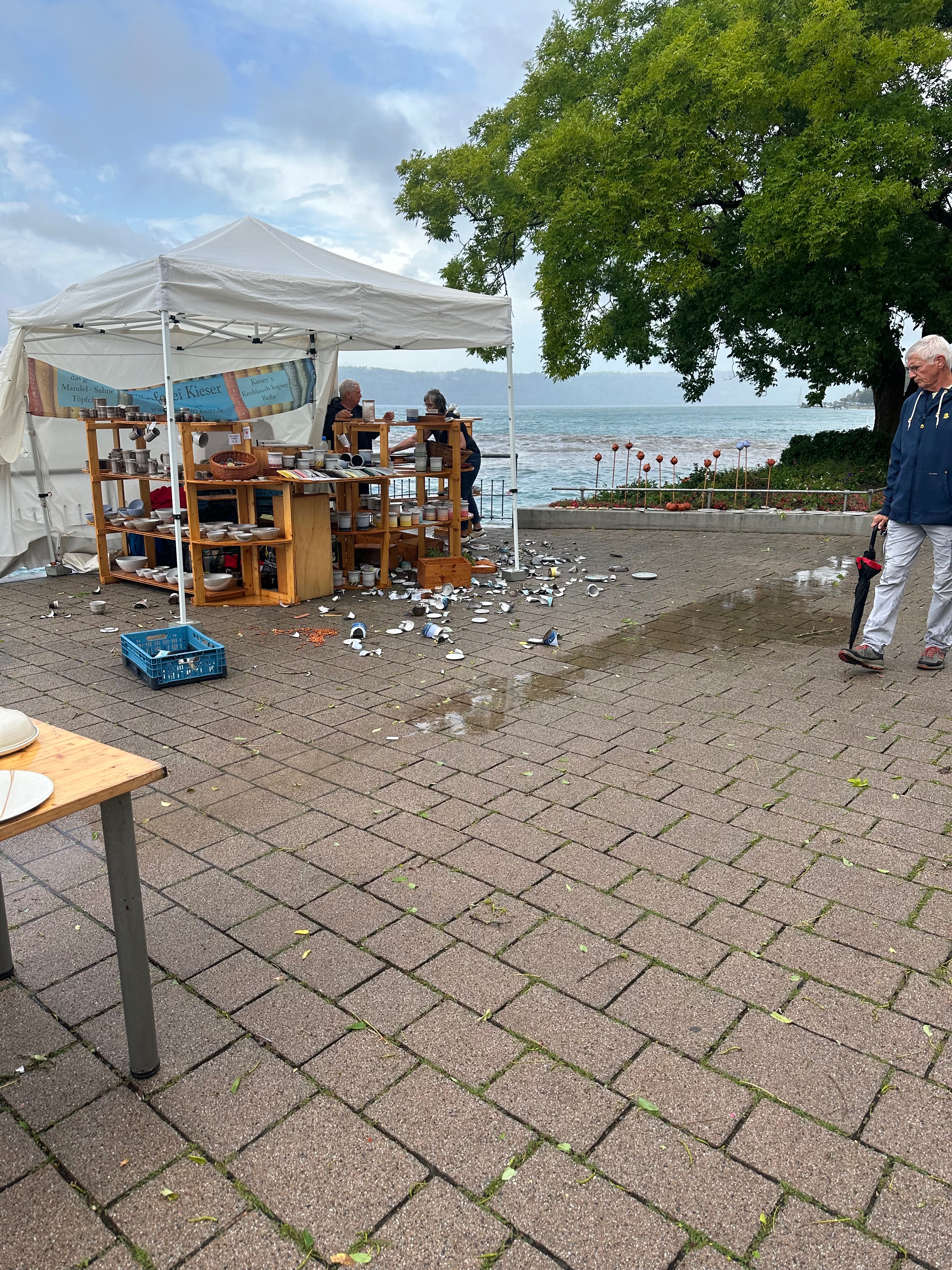 Hilfe für die Aussteller des Töpfermarkts Überlingen campaign photo, 5 of 7