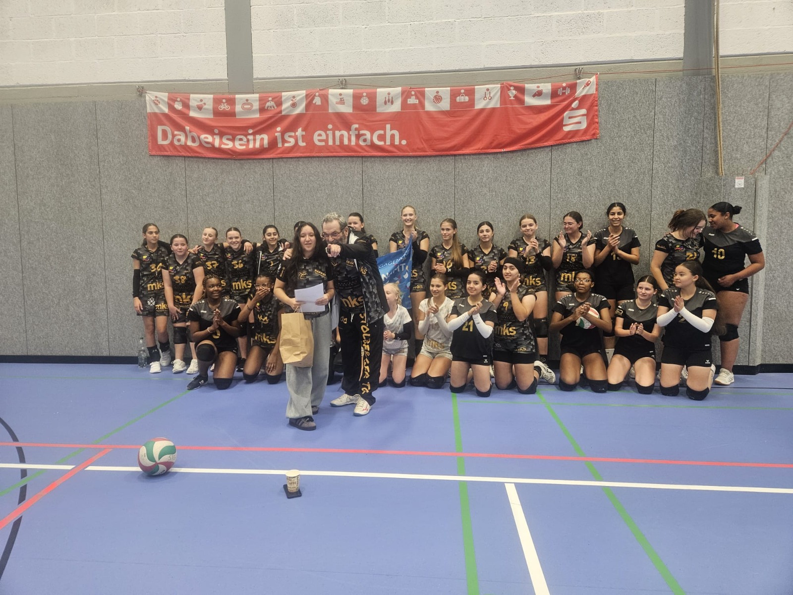 Gemeinsam für den Volleyball-Nachwuchs – jeder Euro hilft campaign photo, 2 of 4