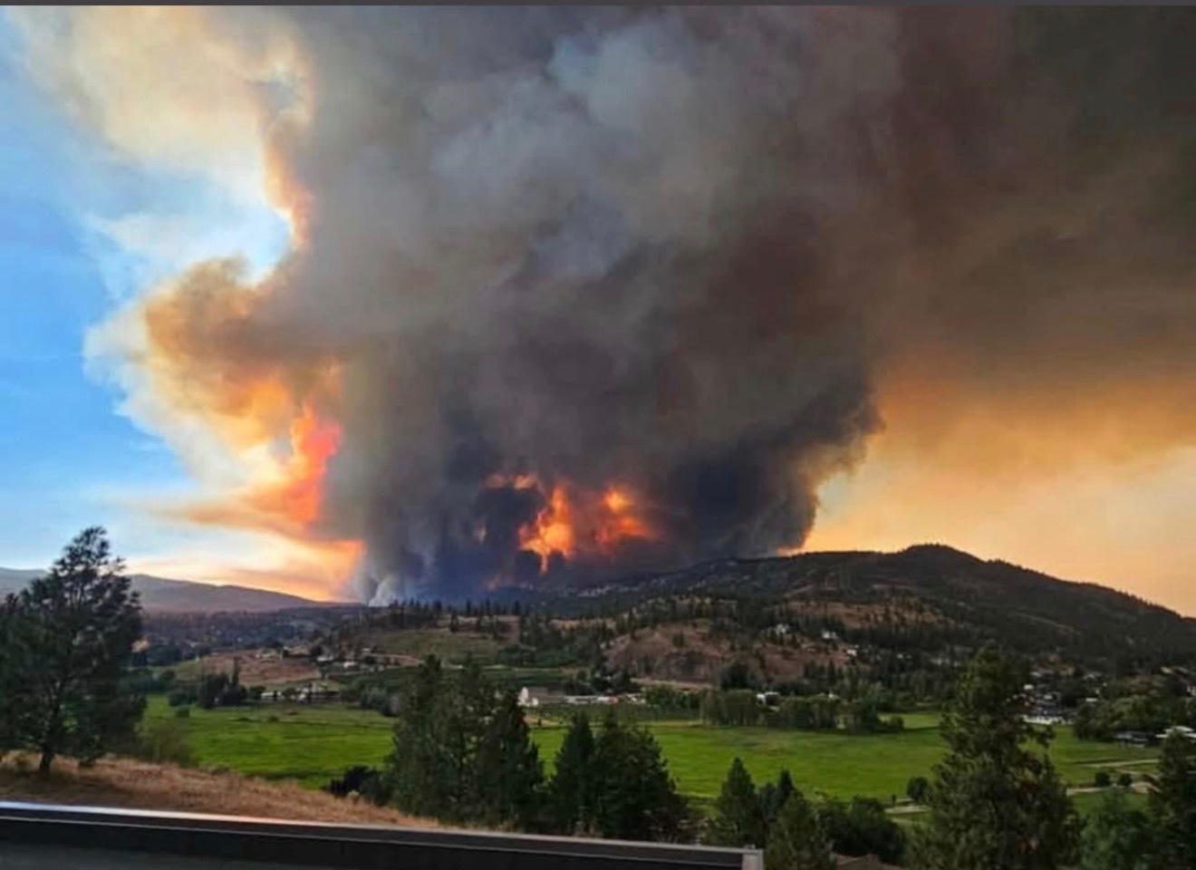 Help Kim after the Bald range fire destroyed her family home campaign photo, 7 of 7