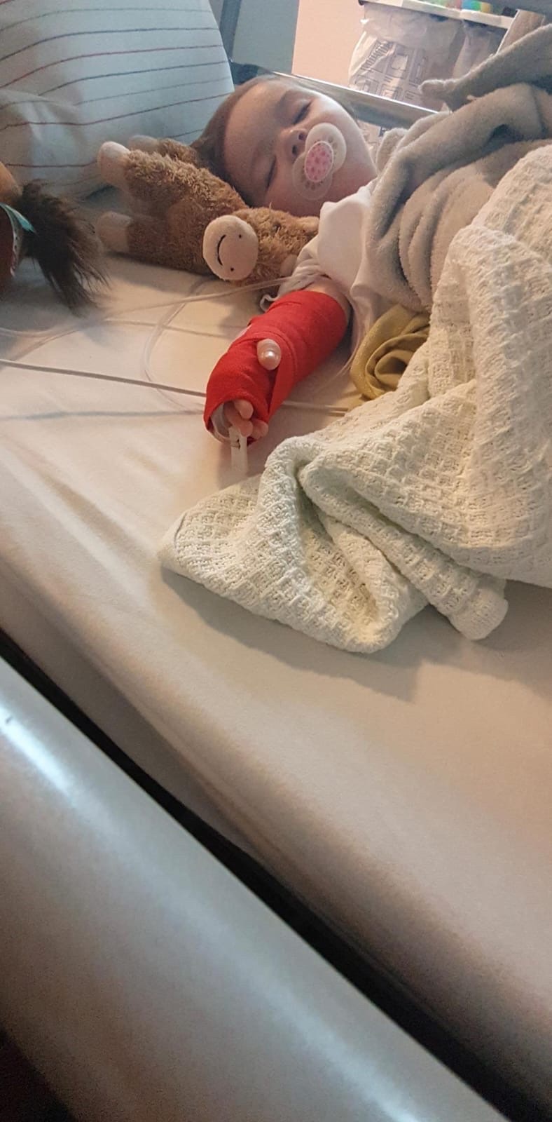 Für Liv soll Kindheit mehr sein als Krankenhaus campaign photo, 2 of 8