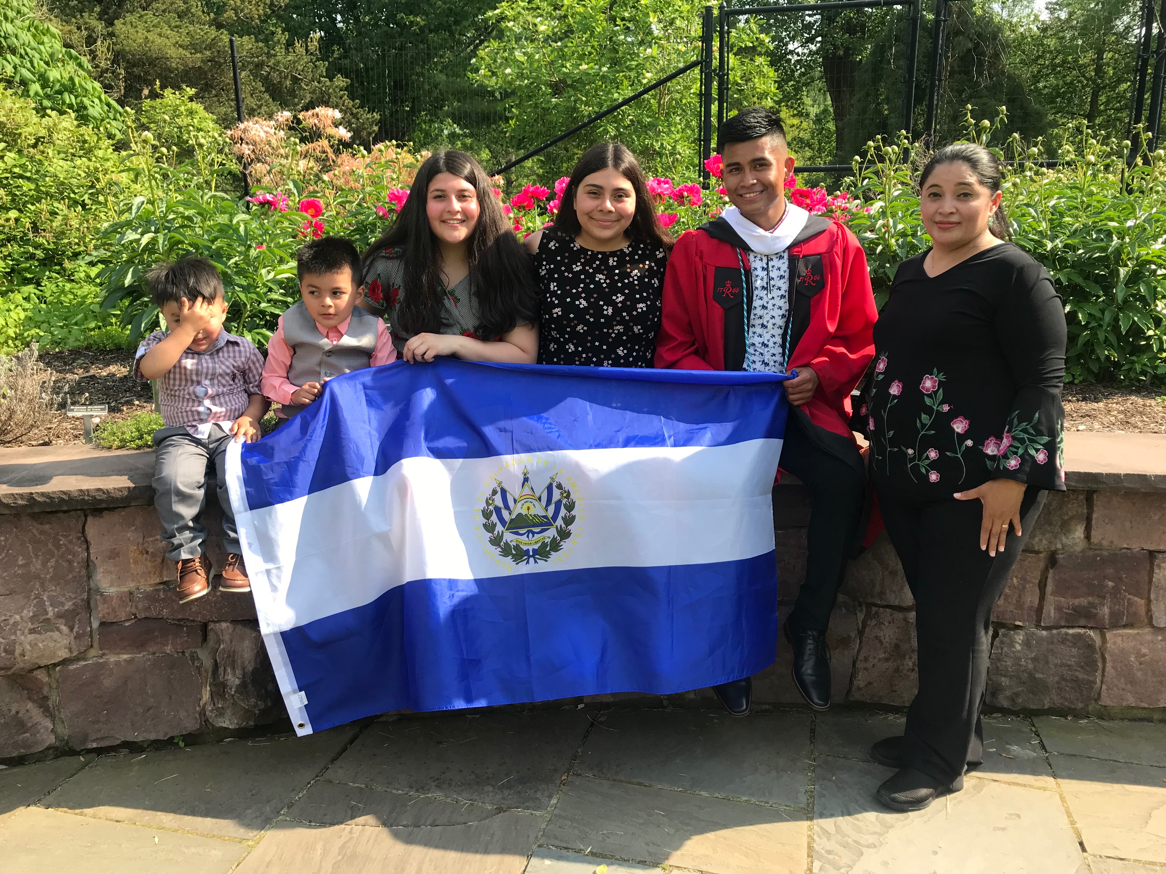 Help Emerson, Queer El Salvador TPS Recipient, Return Safely campaign photo, 4 of 13