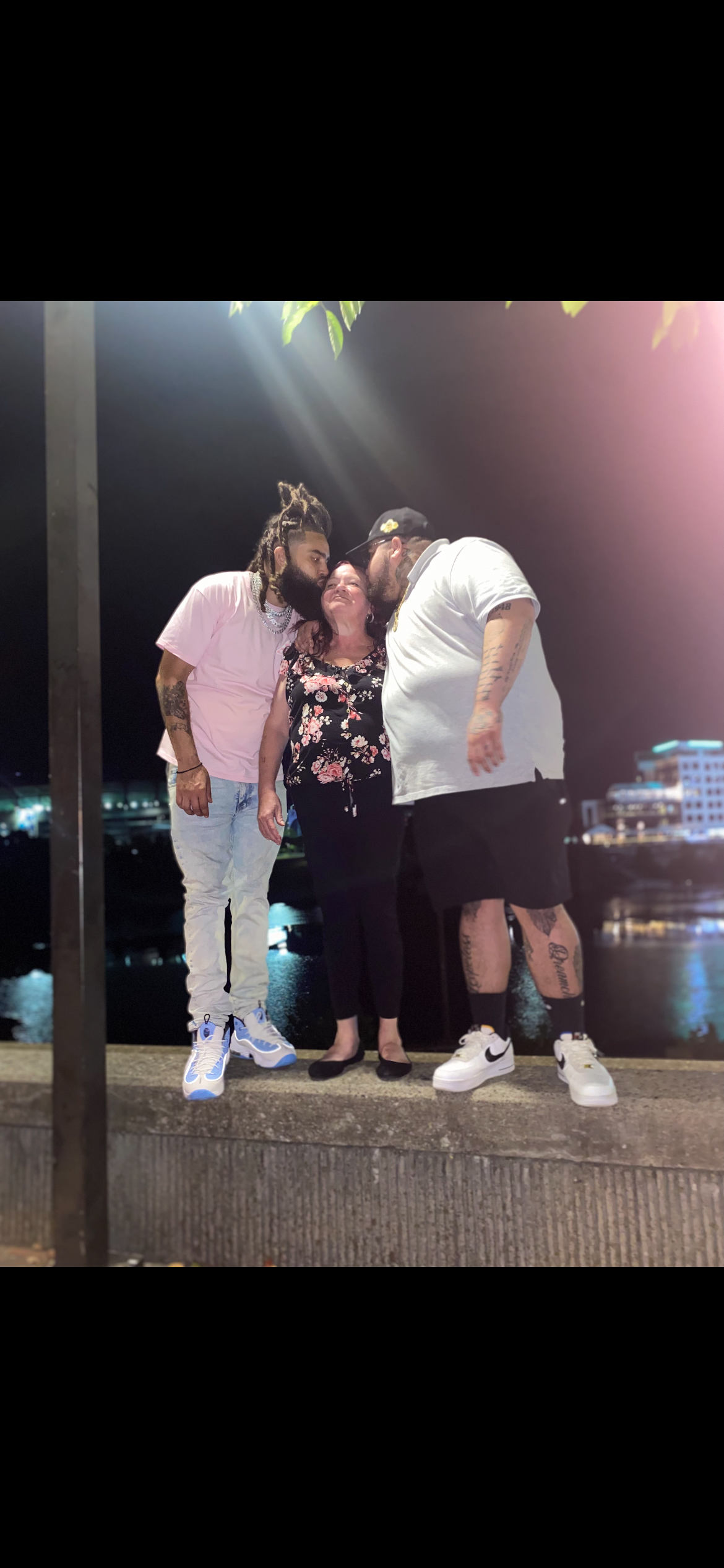Carlos Mickens  Help Us Lay Pauline to Rest with Love gofundme donation