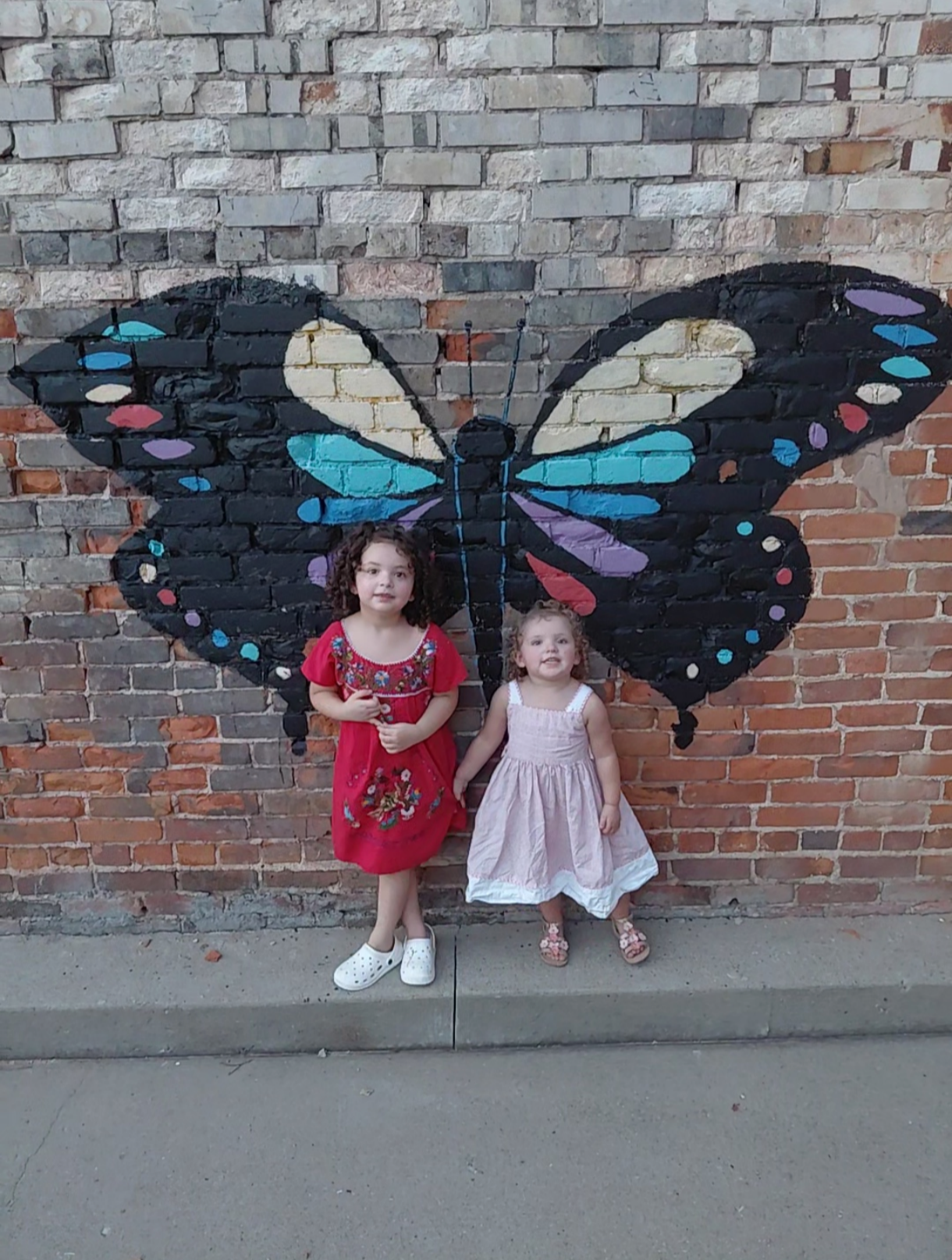 Support Alex and Selena and their family campaign photo, 2 of 5