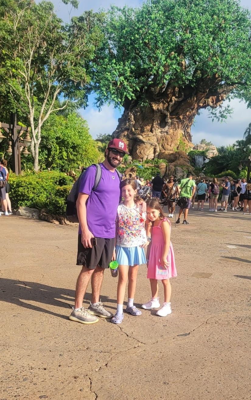 Ryan & Brittany Simons  Support Ella Kate and Lyla Nell gofundme donation