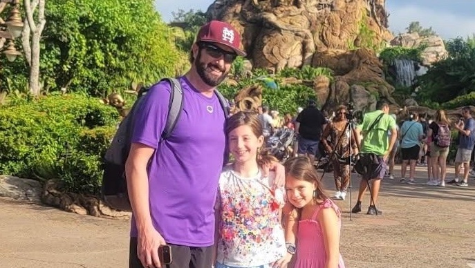 Ryan & Brittany Simons - Support Ella Kate and Lyla Nell