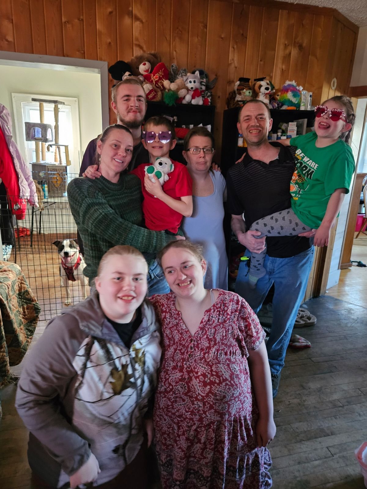 Char Snyder  Support Curt and His Children gofundme donation