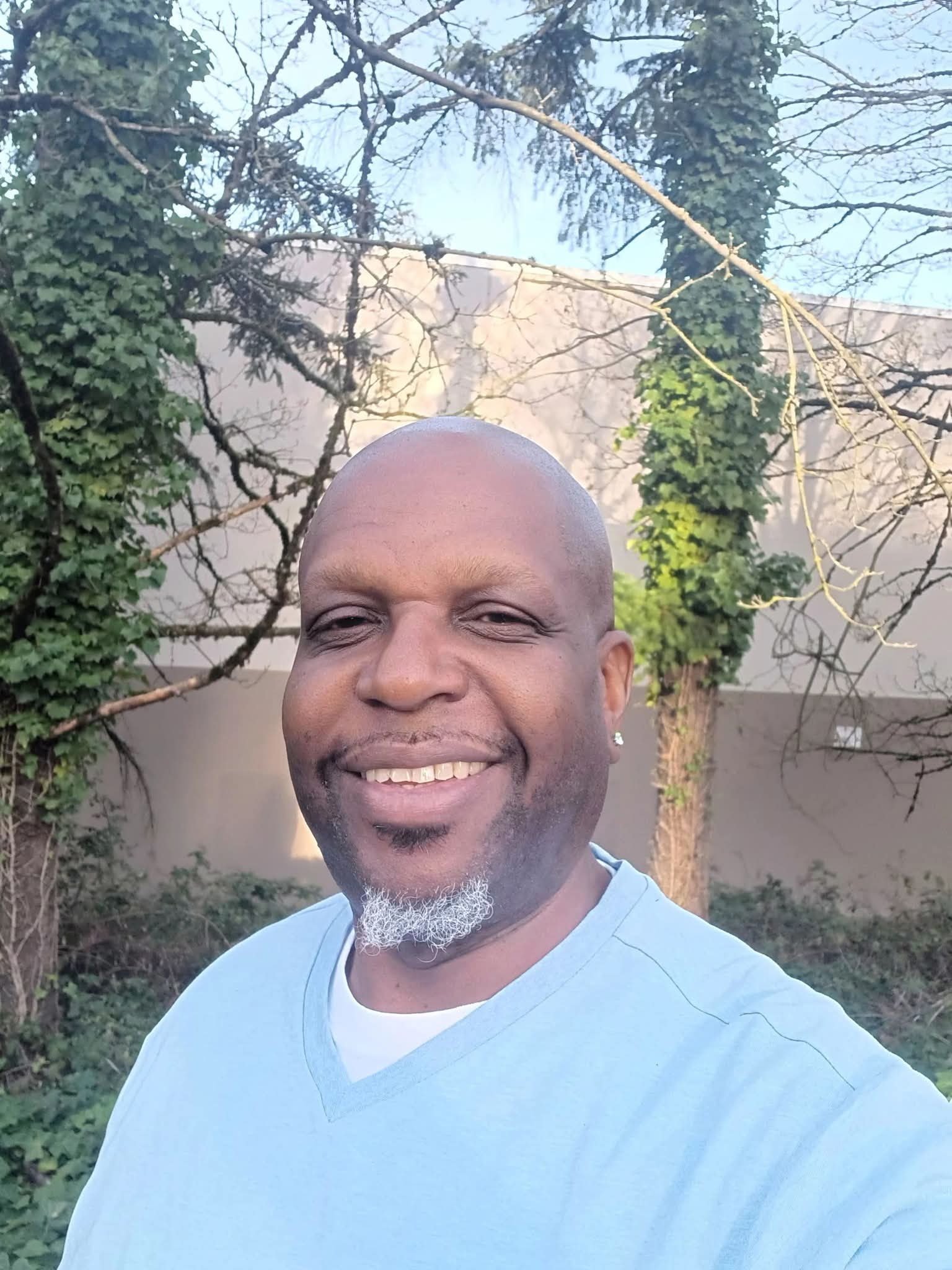 Shawnice Cameron  Bring Robbie Home and Lay Him to Rest gofundme donation