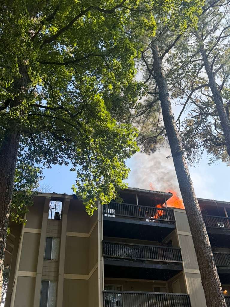 Help Laura's Family Rebuild After Fire campaign photo, 5 of 6