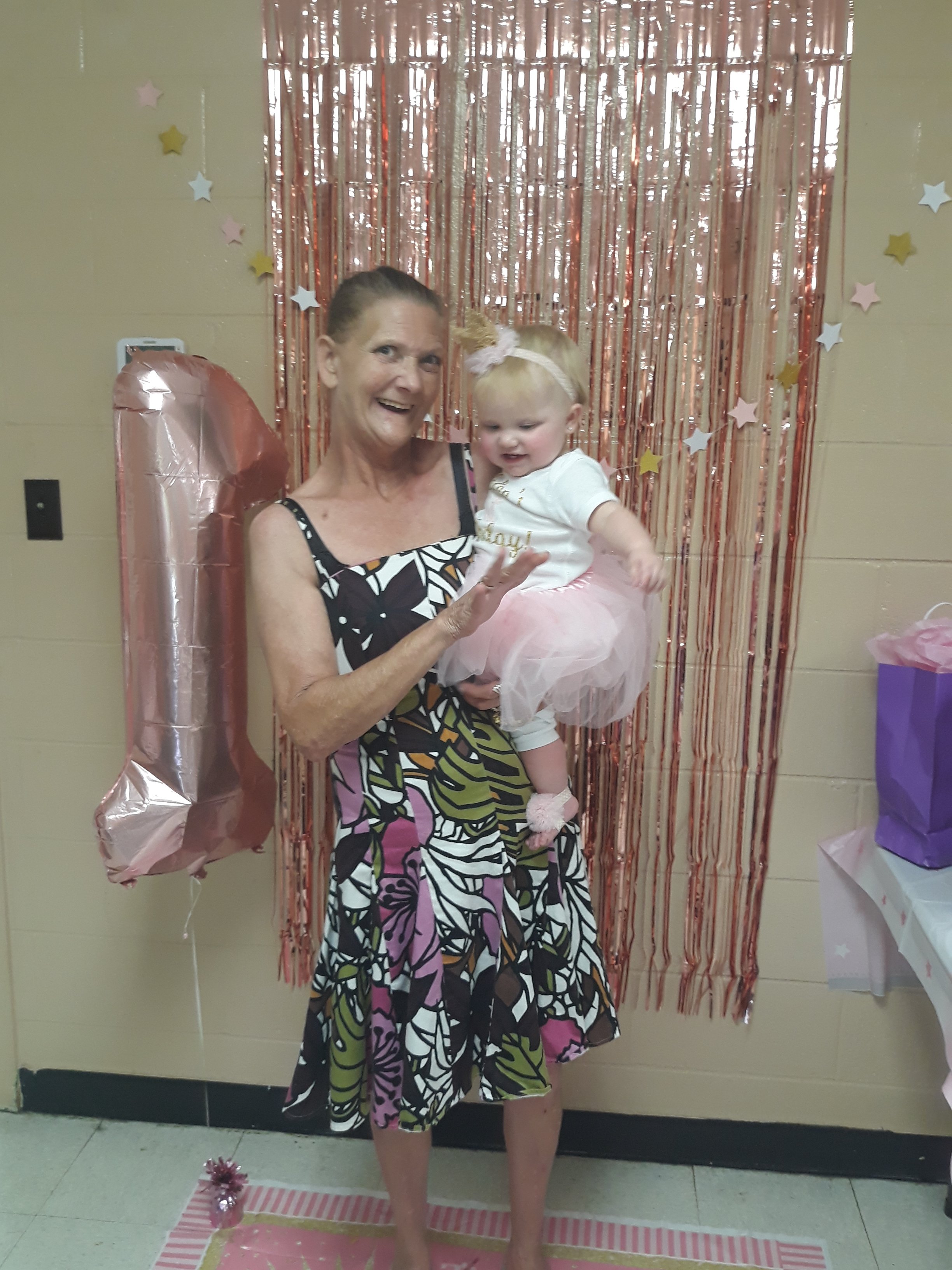 Renea Capps  Help With My Mother’s Funeral Expenses gofundme donation