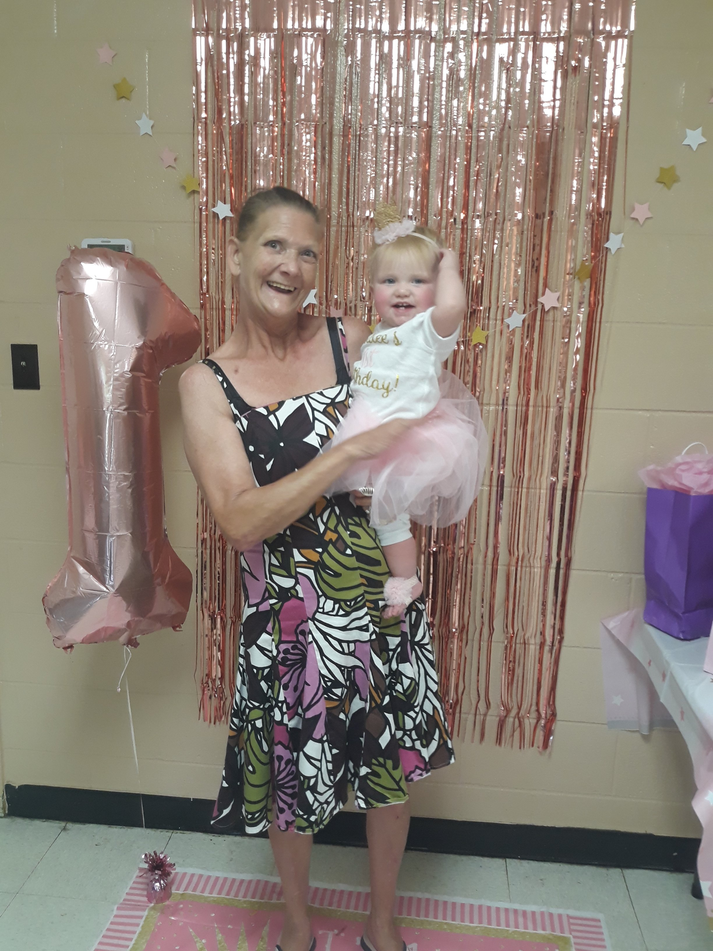 Renea Capps  Help With My Mother’s Funeral Expenses gofundme donation