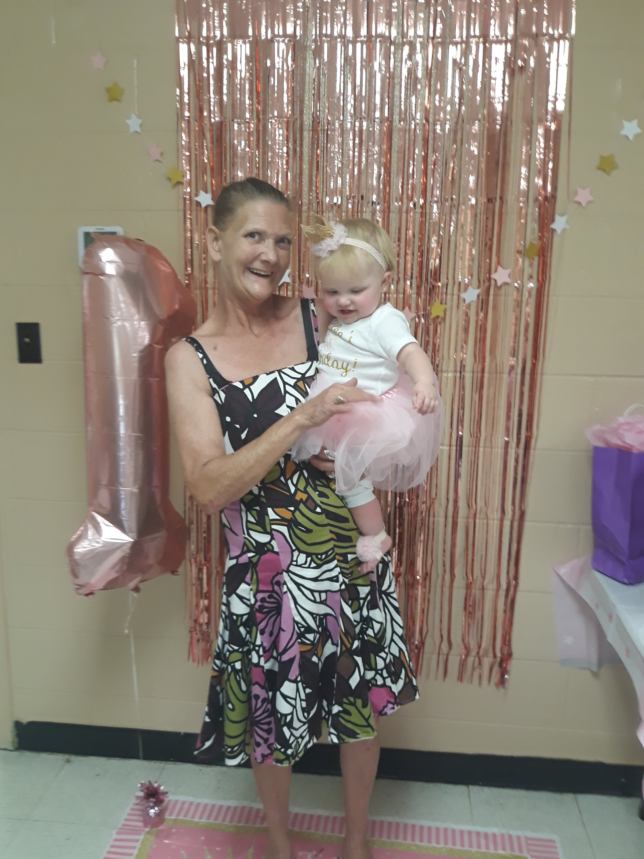 Renea Capps  Help With My Mother’s Funeral Expenses gofundme donation