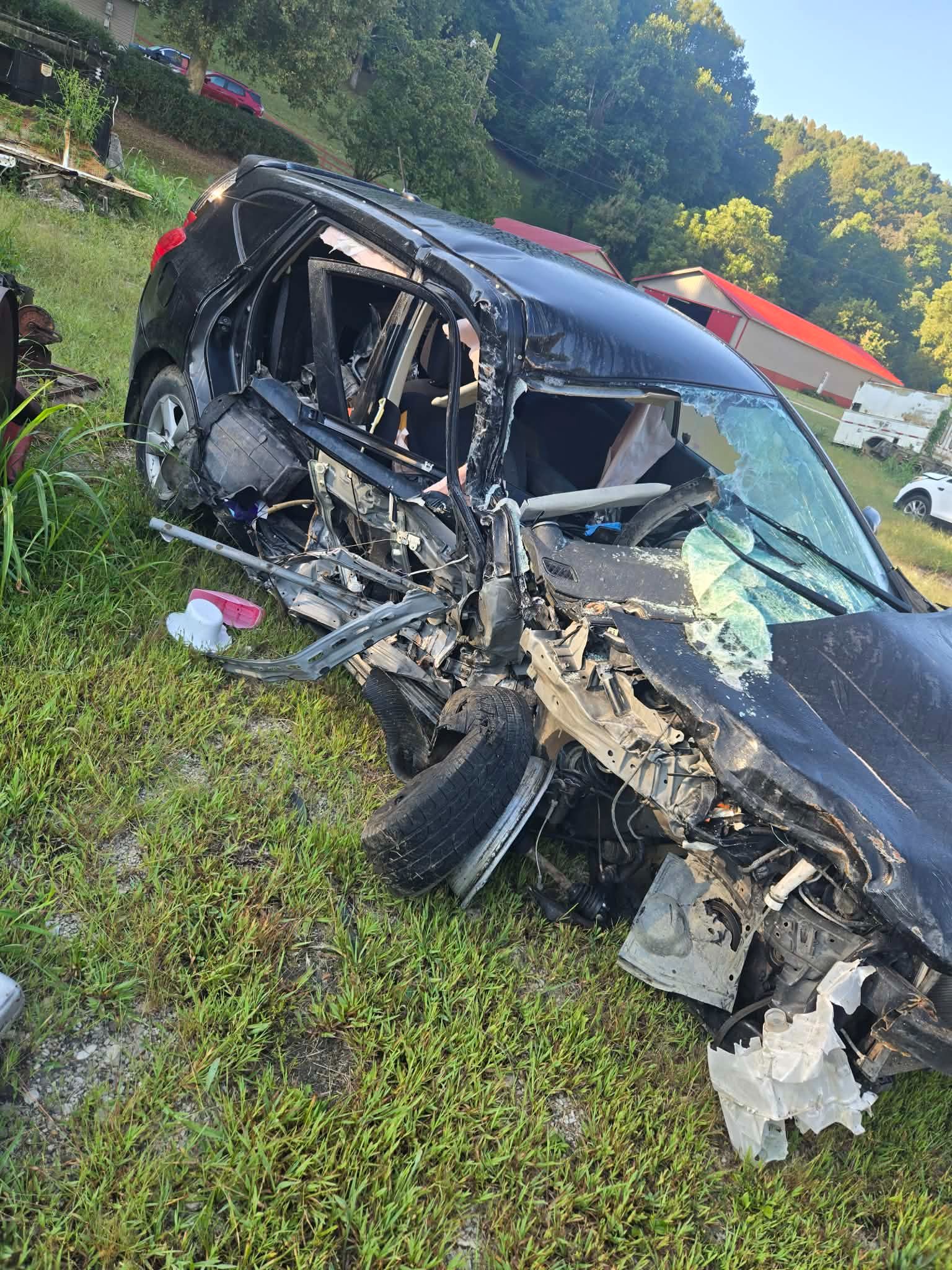 Help Support Amber and her girls after their crash campaign photo, 2 of 4
