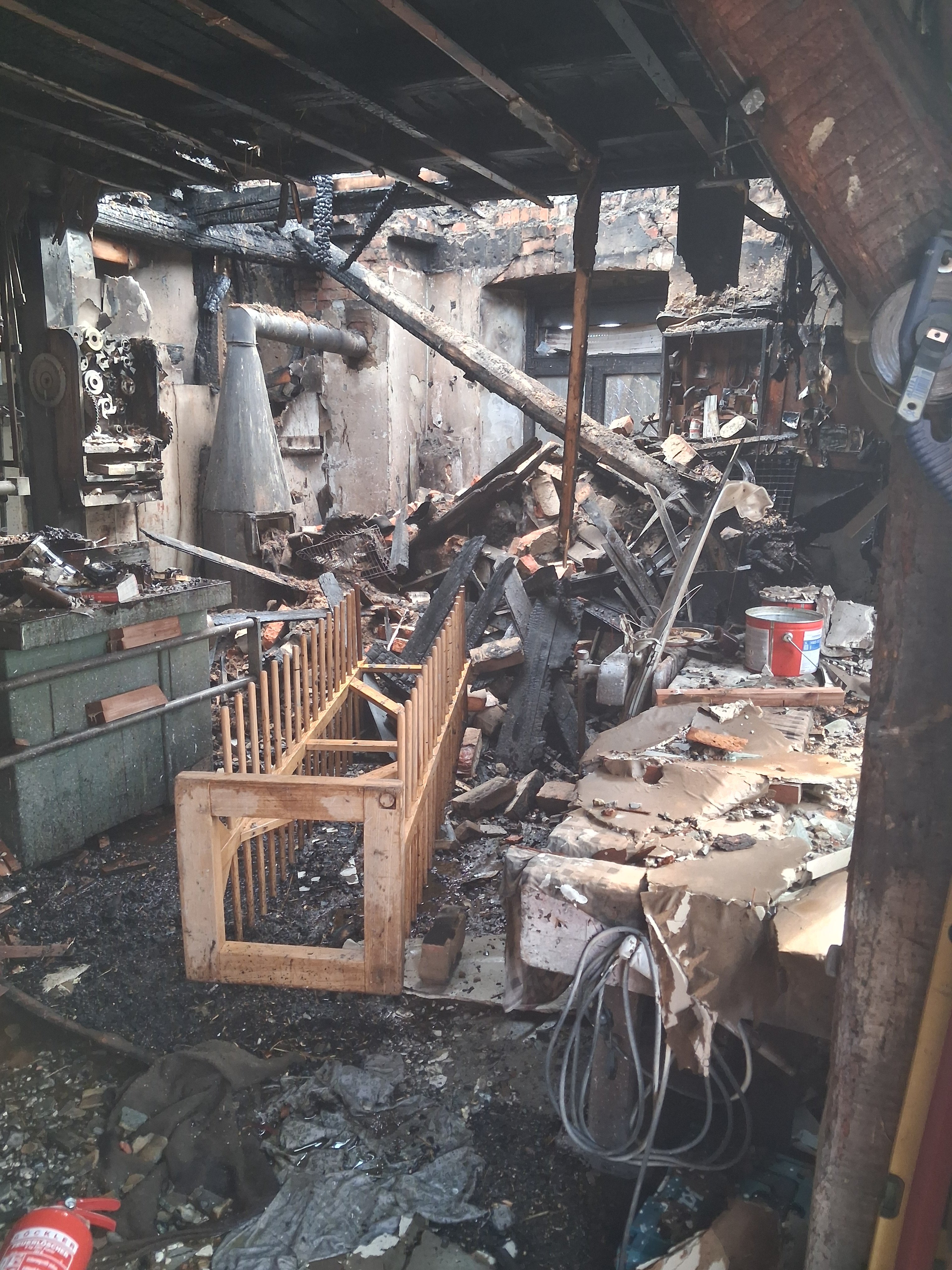Kampagnen-Foto für Brand zerstört Tischlerei Lewonig – Hilfe für Wiederaufbau, 5 von 6