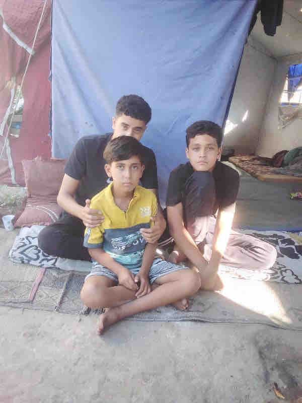 Help Nabarat's family campaign photo, 12 of 13