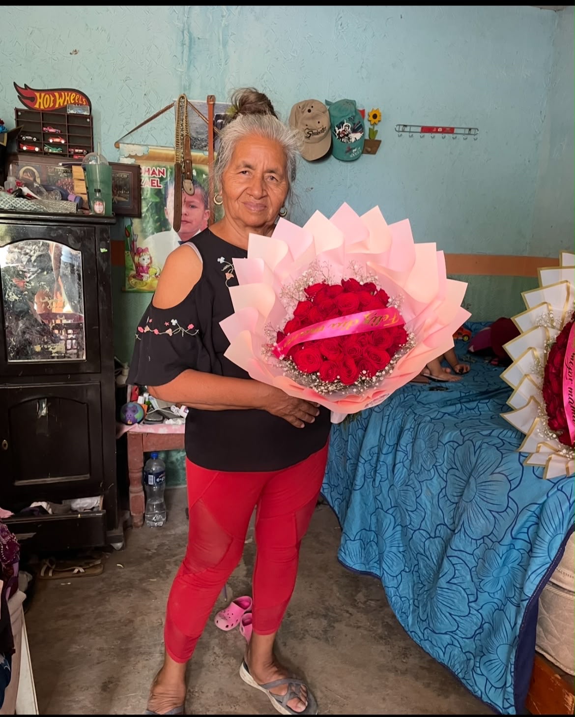 Help Rosa's Family Cover Funeral Costs After Her Death campaign photo, 4 of 6
