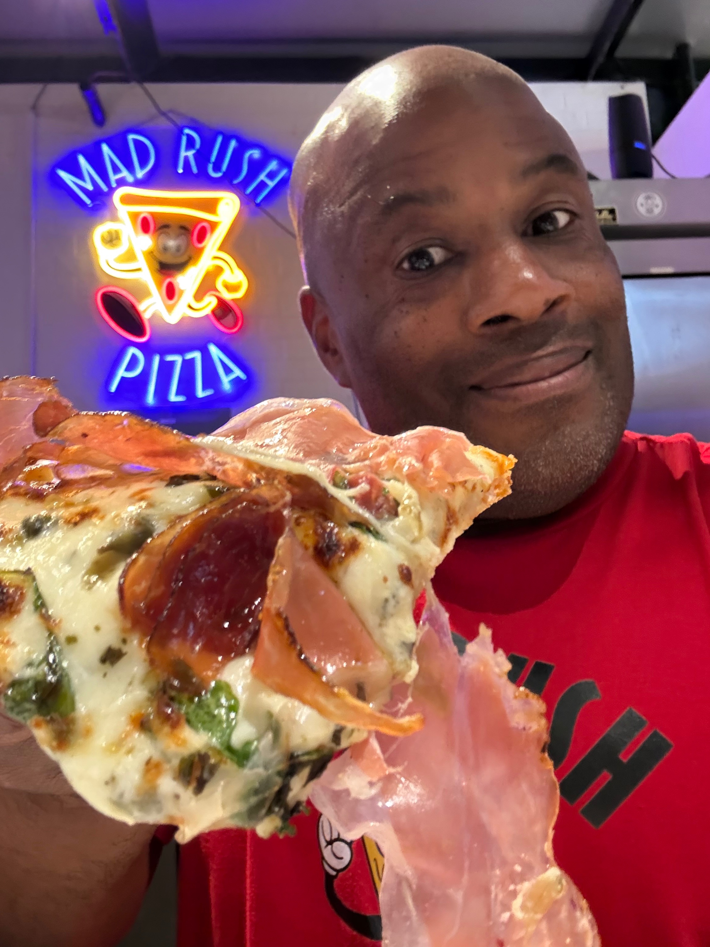 Photo de la campagne Help Save Mad Rush Pizza, 7 sur 8
