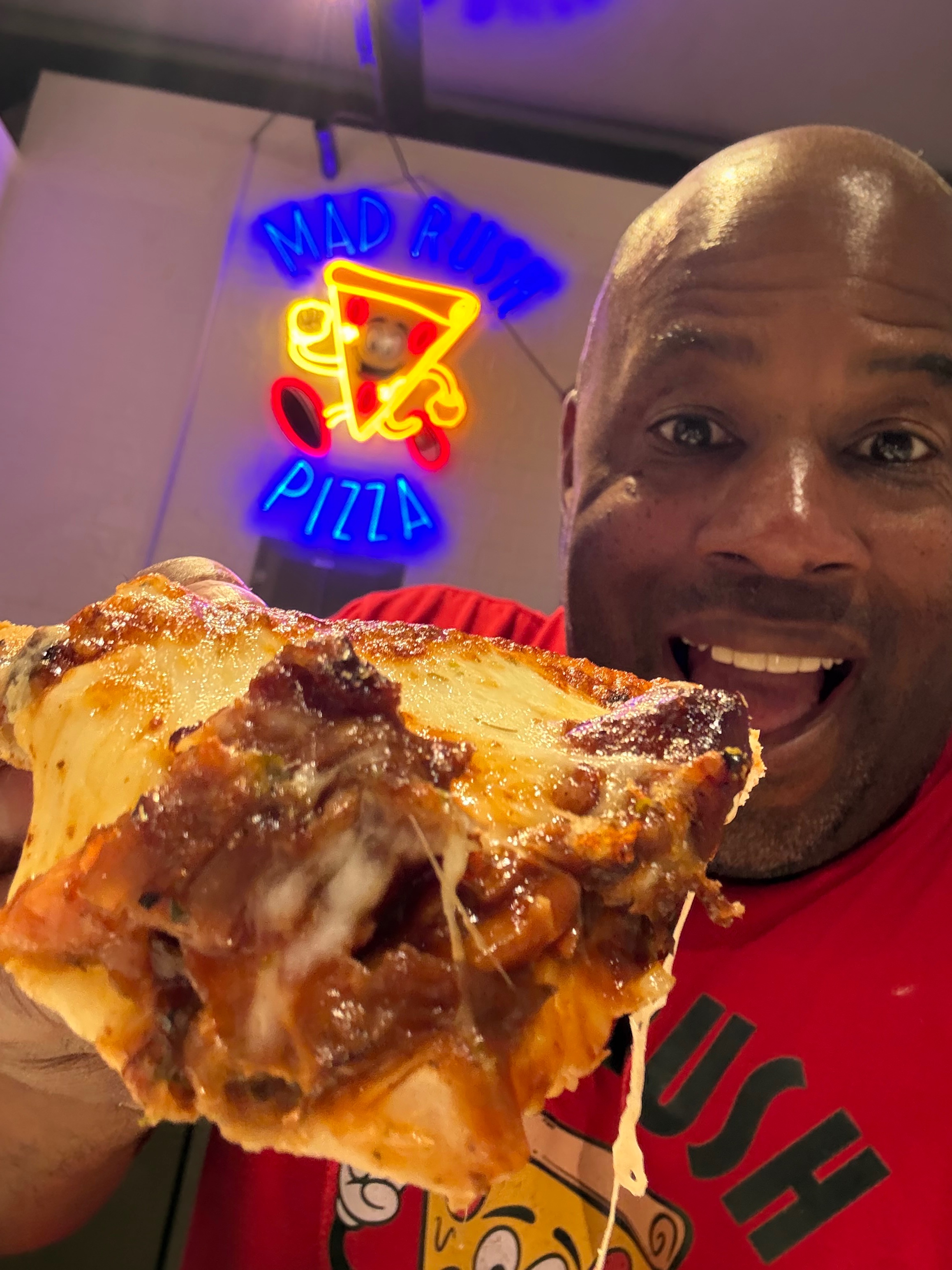 Photo de la campagne Help Save Mad Rush Pizza, 6 sur 8