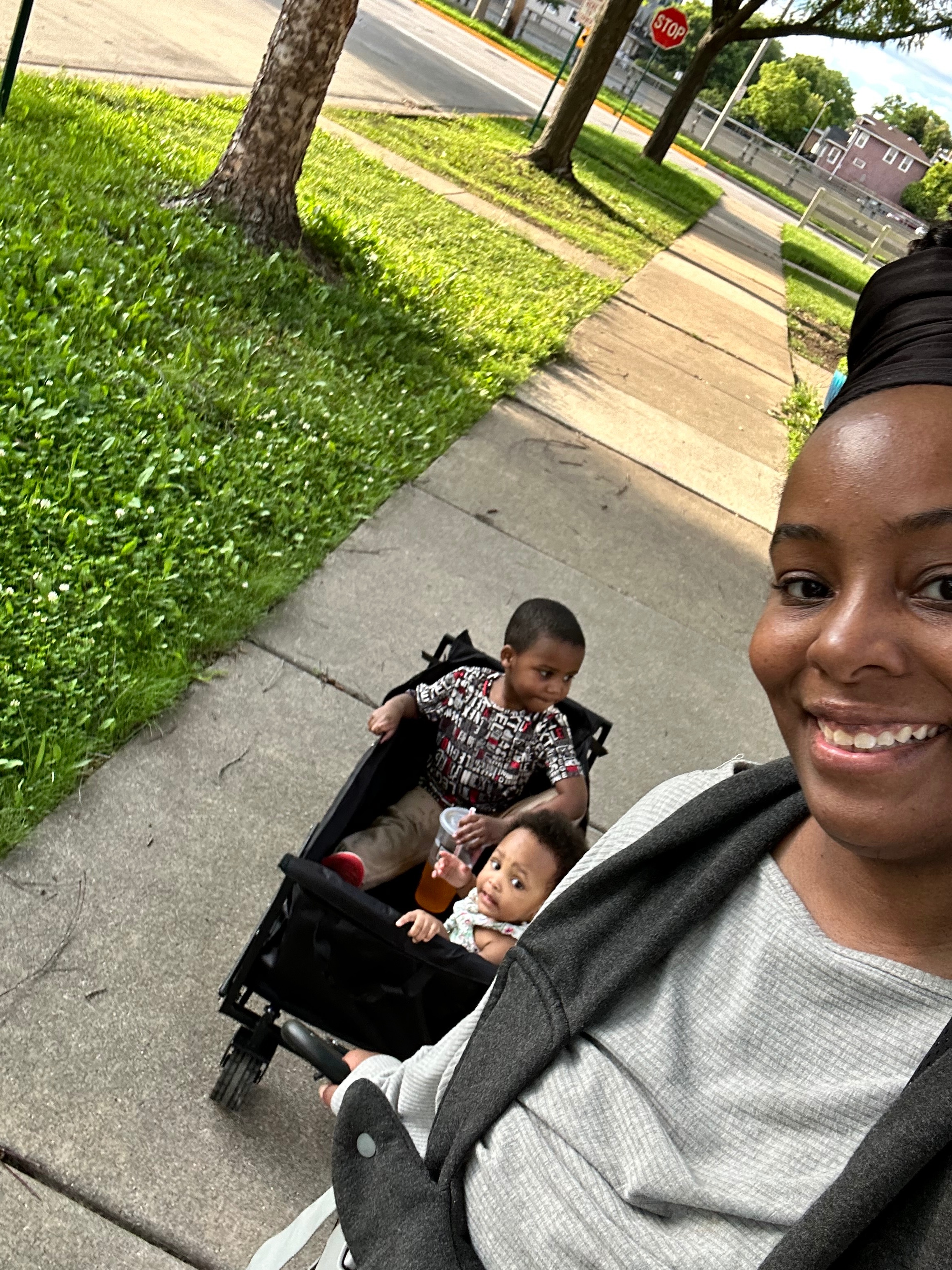 Help a Single Mother Get Her Children Home campaign photo, 5 of 7