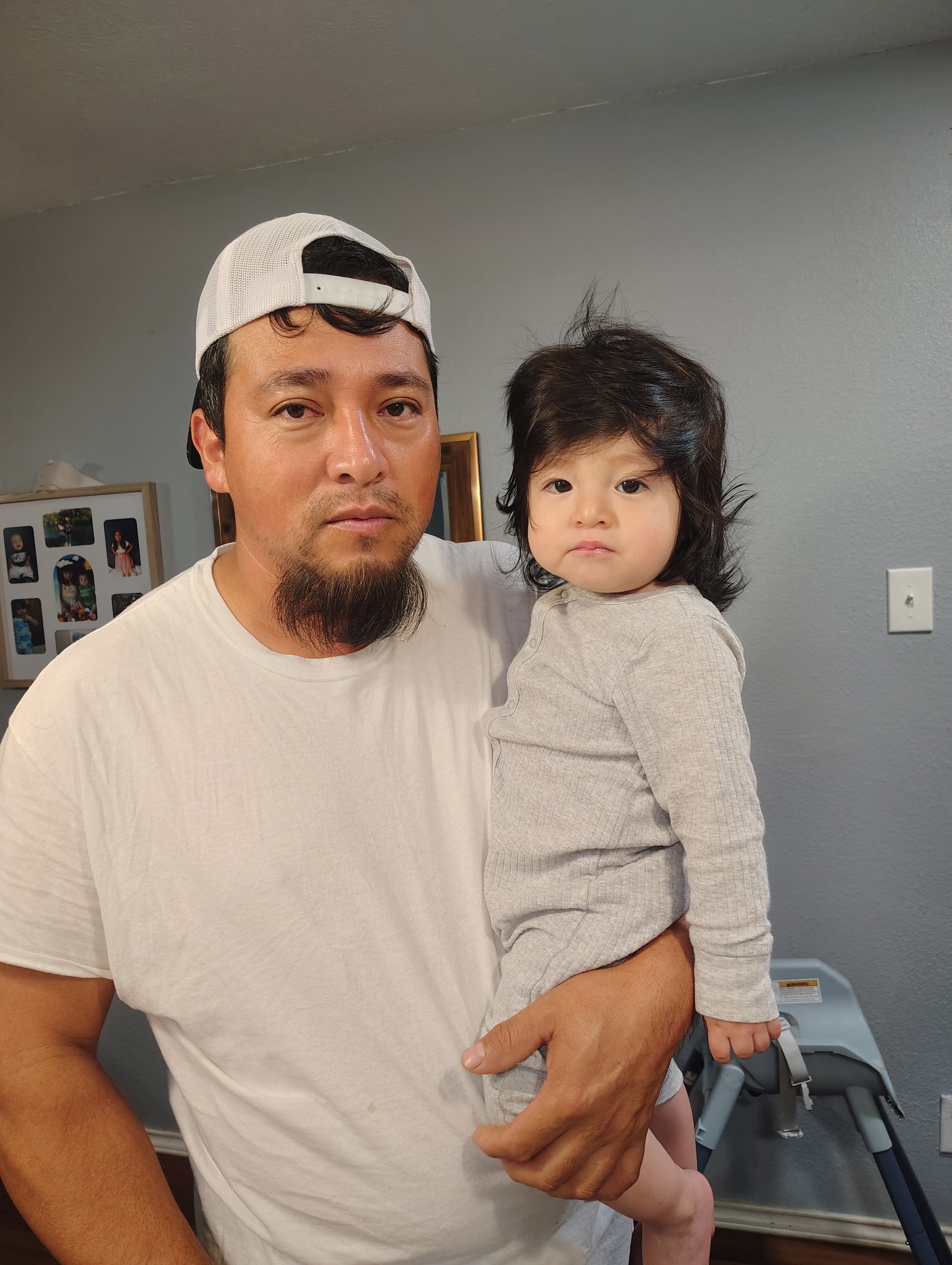 Help Gilberto and his family reunite campaign photo, 5 of 6