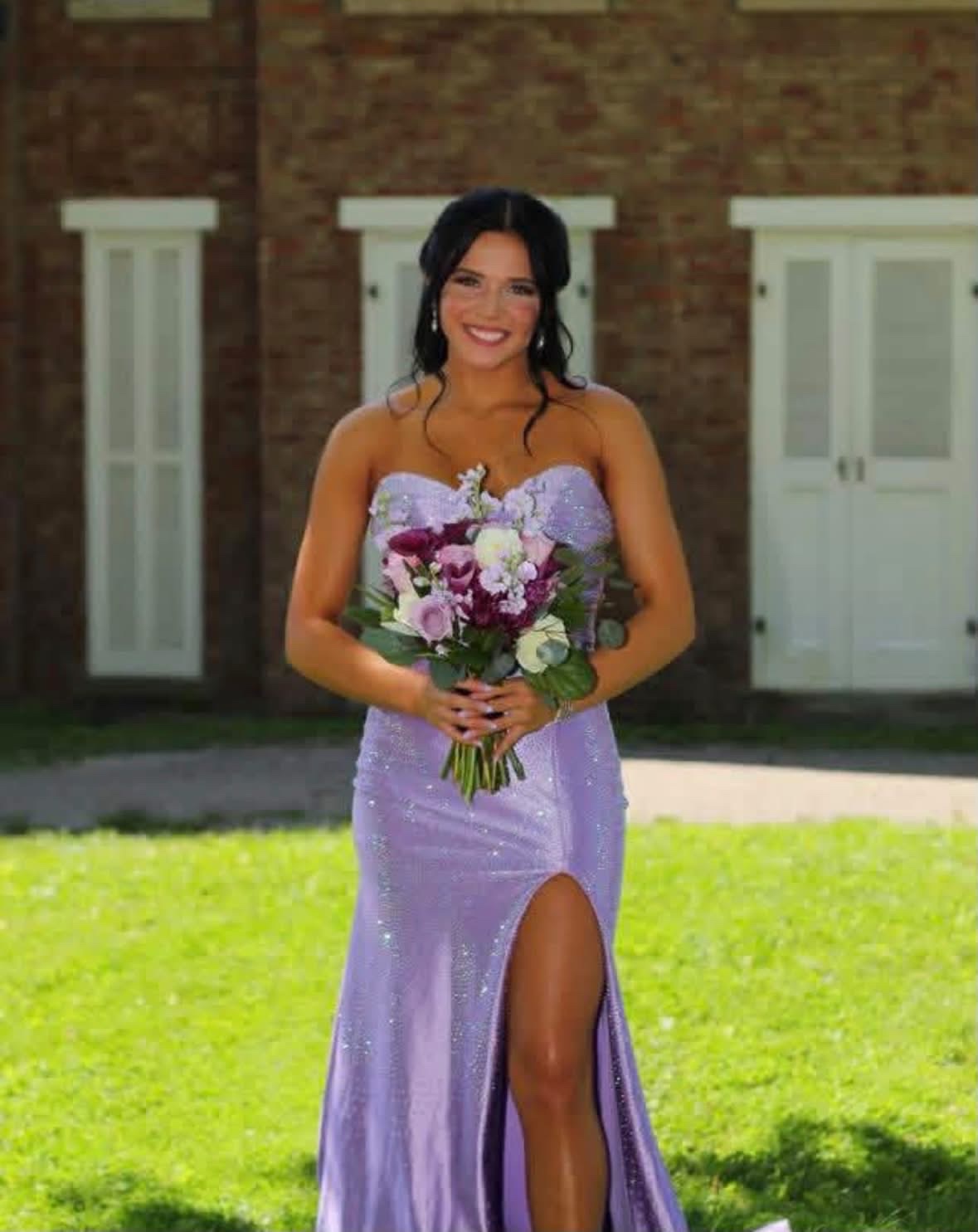 Cover Her Legal Fees After Domestic Violence campaign photo, 4 of 6
