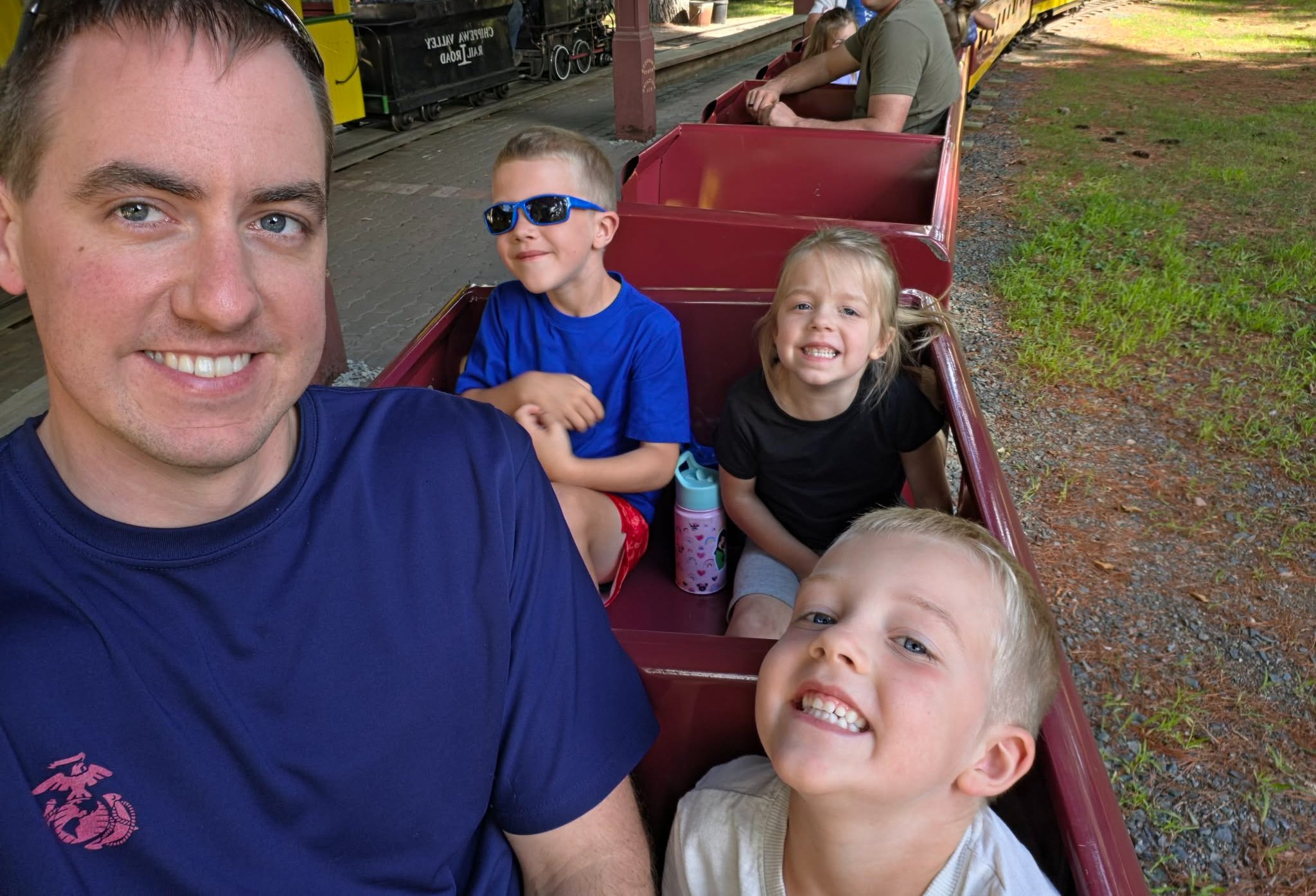 Support Officer Skyler Klevgard's Recovery campaign photo, 4 of 8