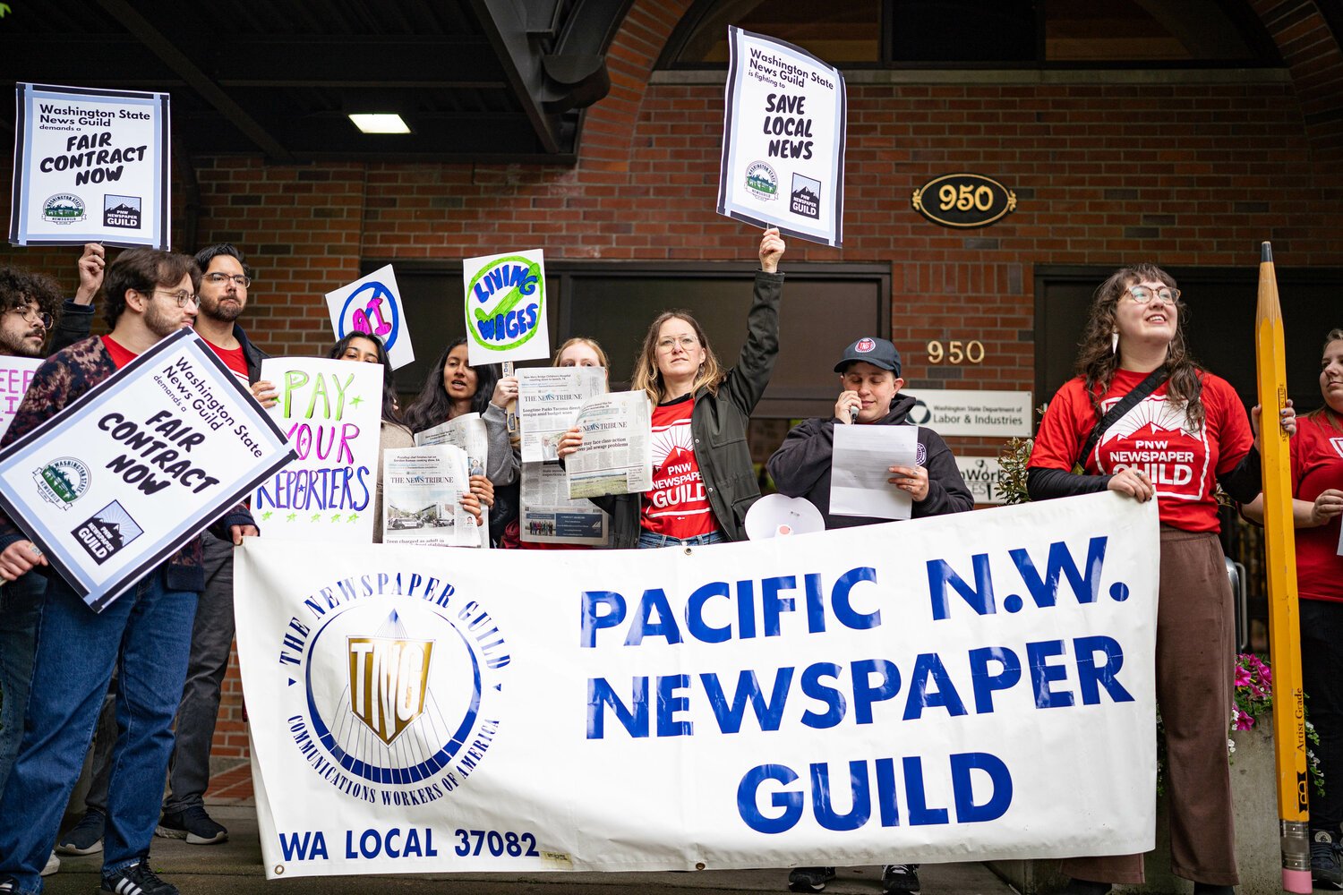 Support Laid-Off Journalists in Washington State campaign photo, 2 of 4