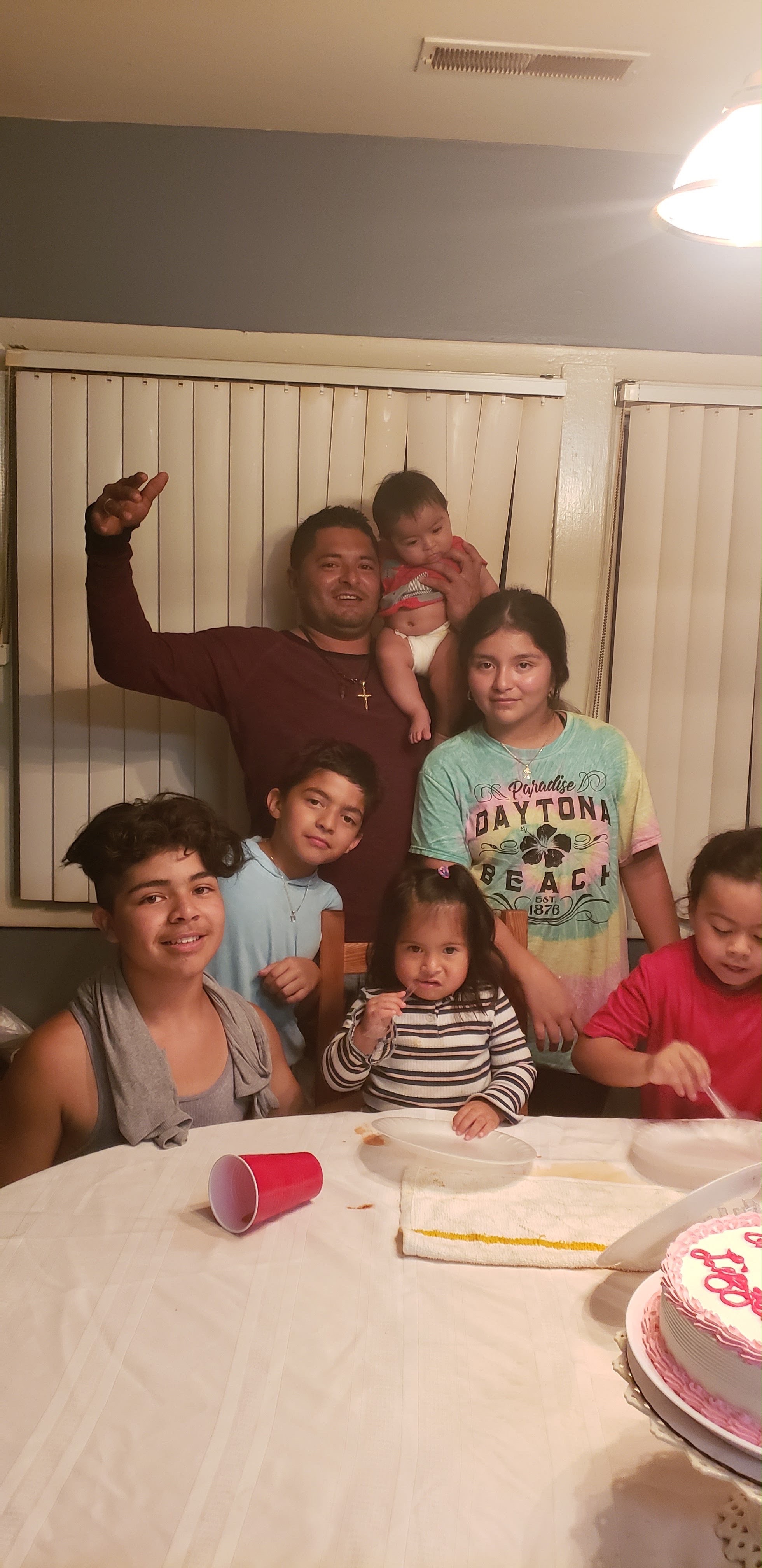 Please Help Elmer Fabricio’s Wife & Five Children campaign photo, 8 of 9